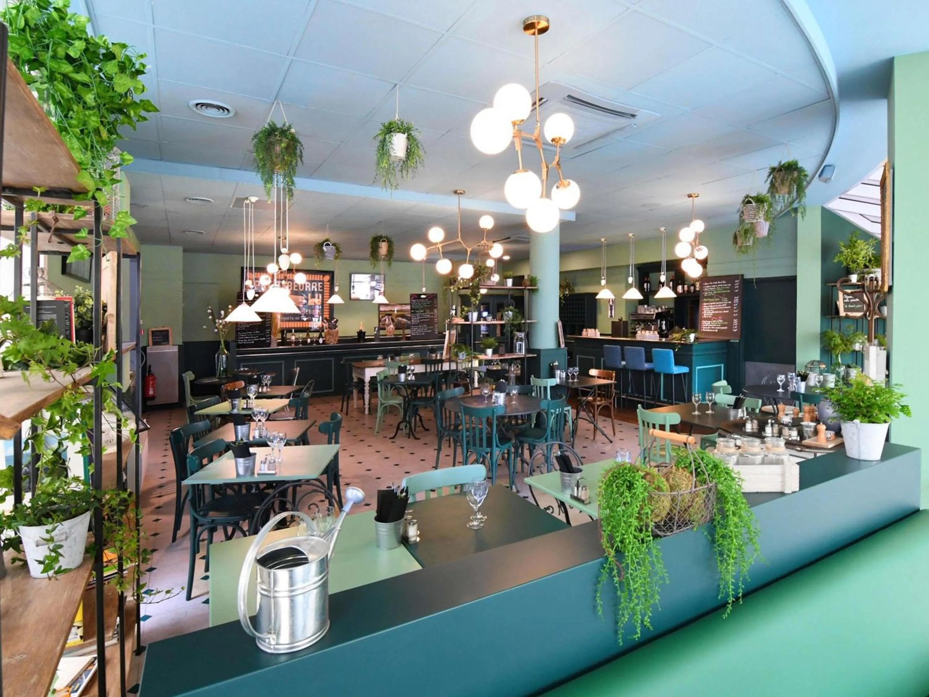 Restaurant/places to eat in ibis Nantes Saint Herblain