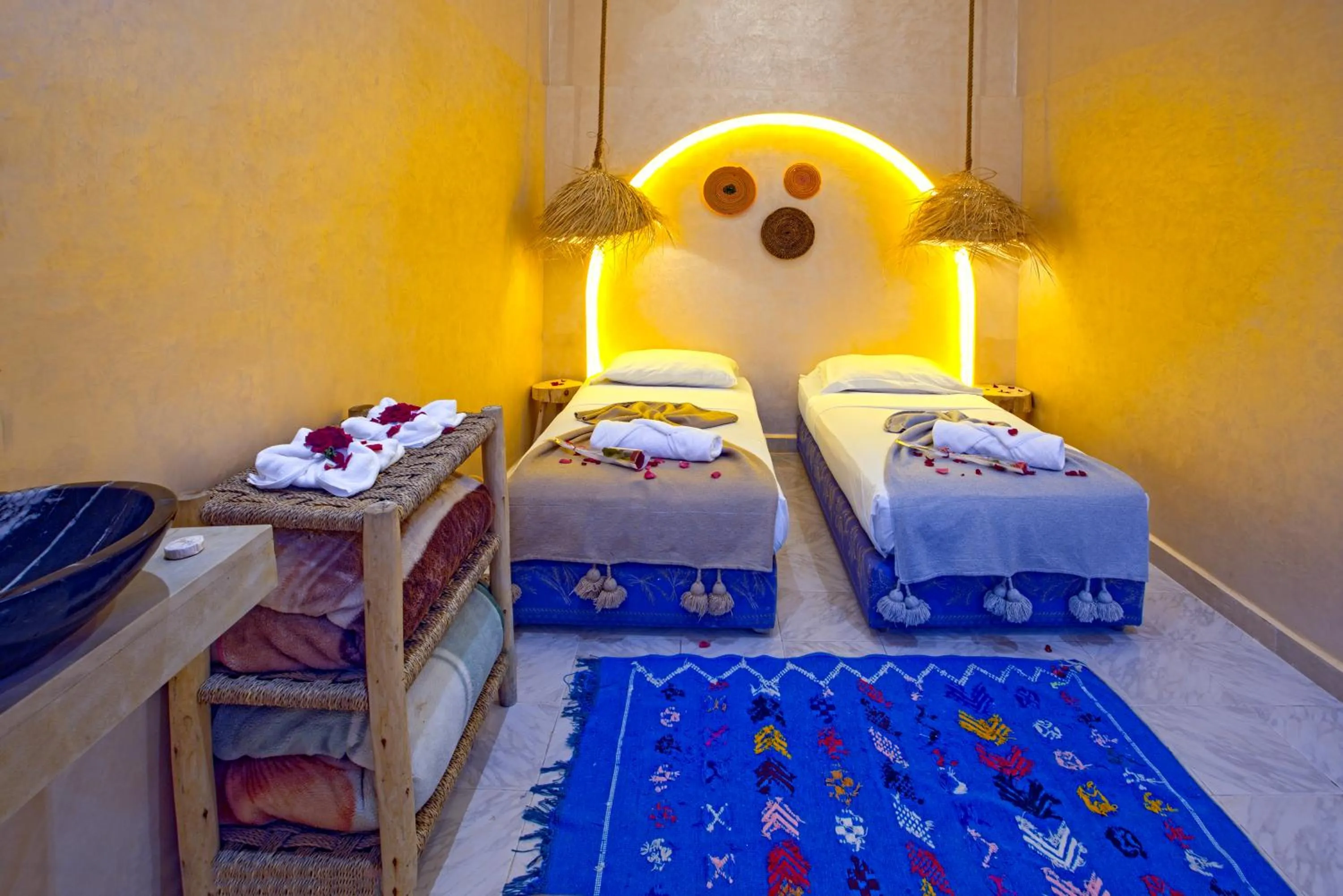 Bed in Riad El Kennaria