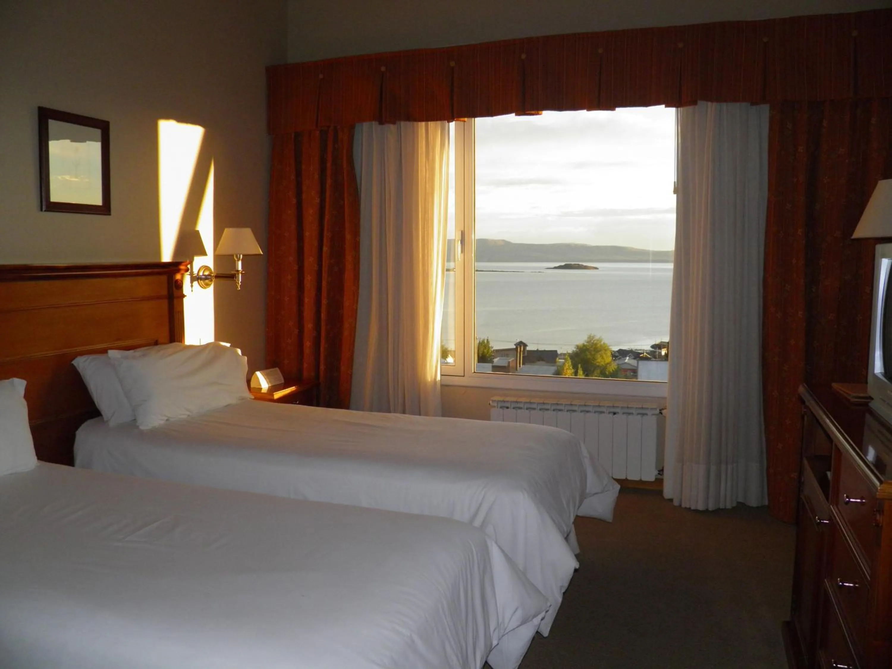 View (from property/room), Bed in Terrazas Del Calafate