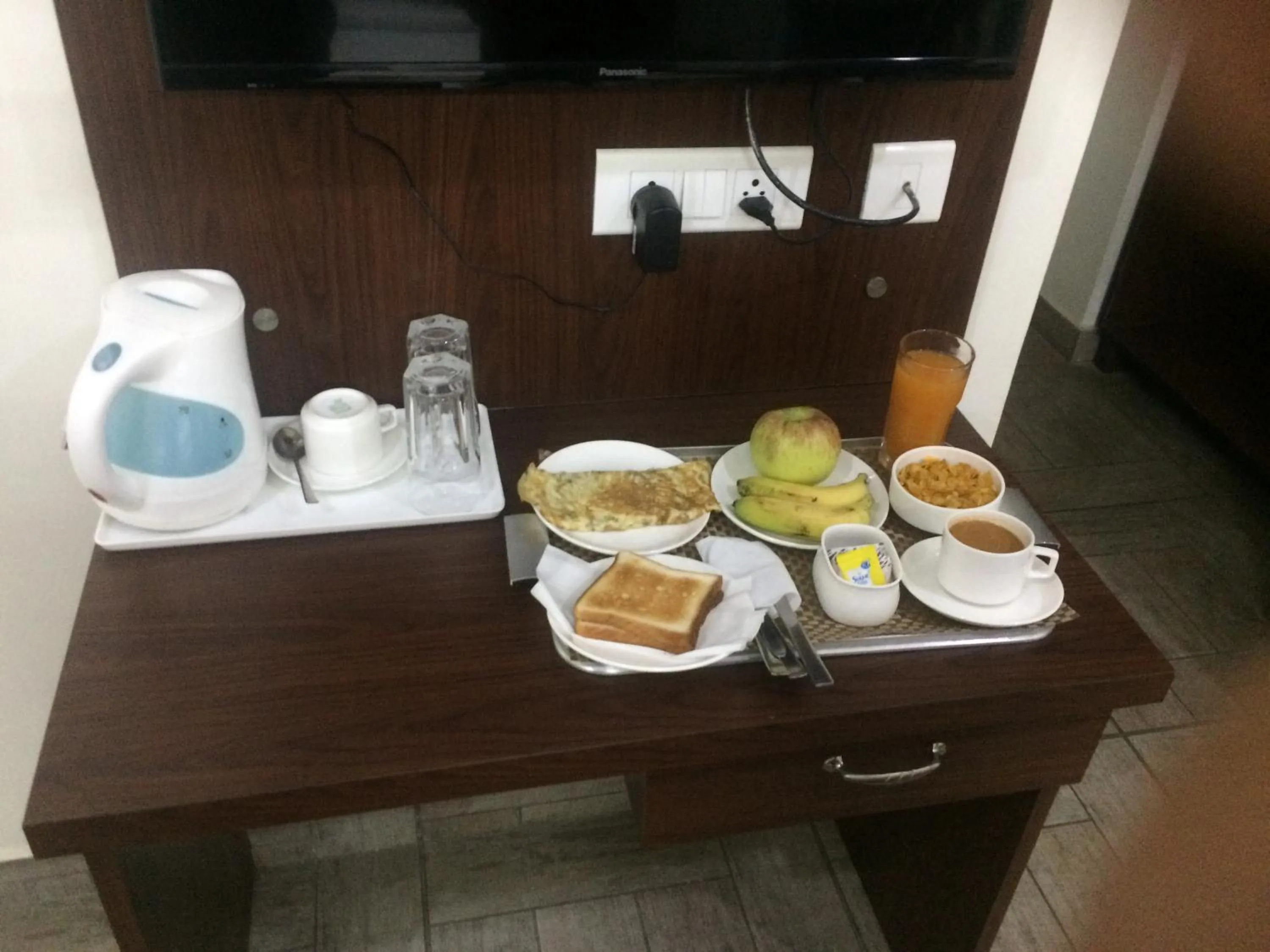 Breakfast in Elite Suites MINT Gomti Nagar