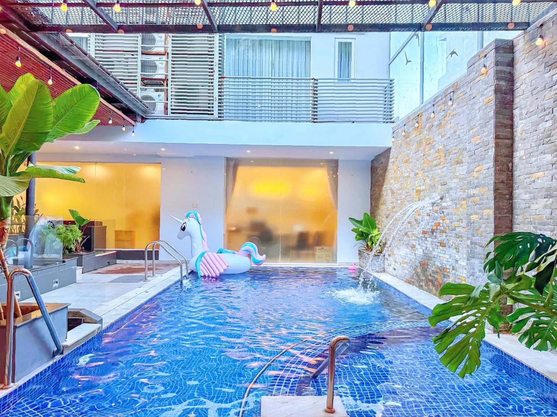 Swimming pool in Hese Boutique Hotel & Apartment