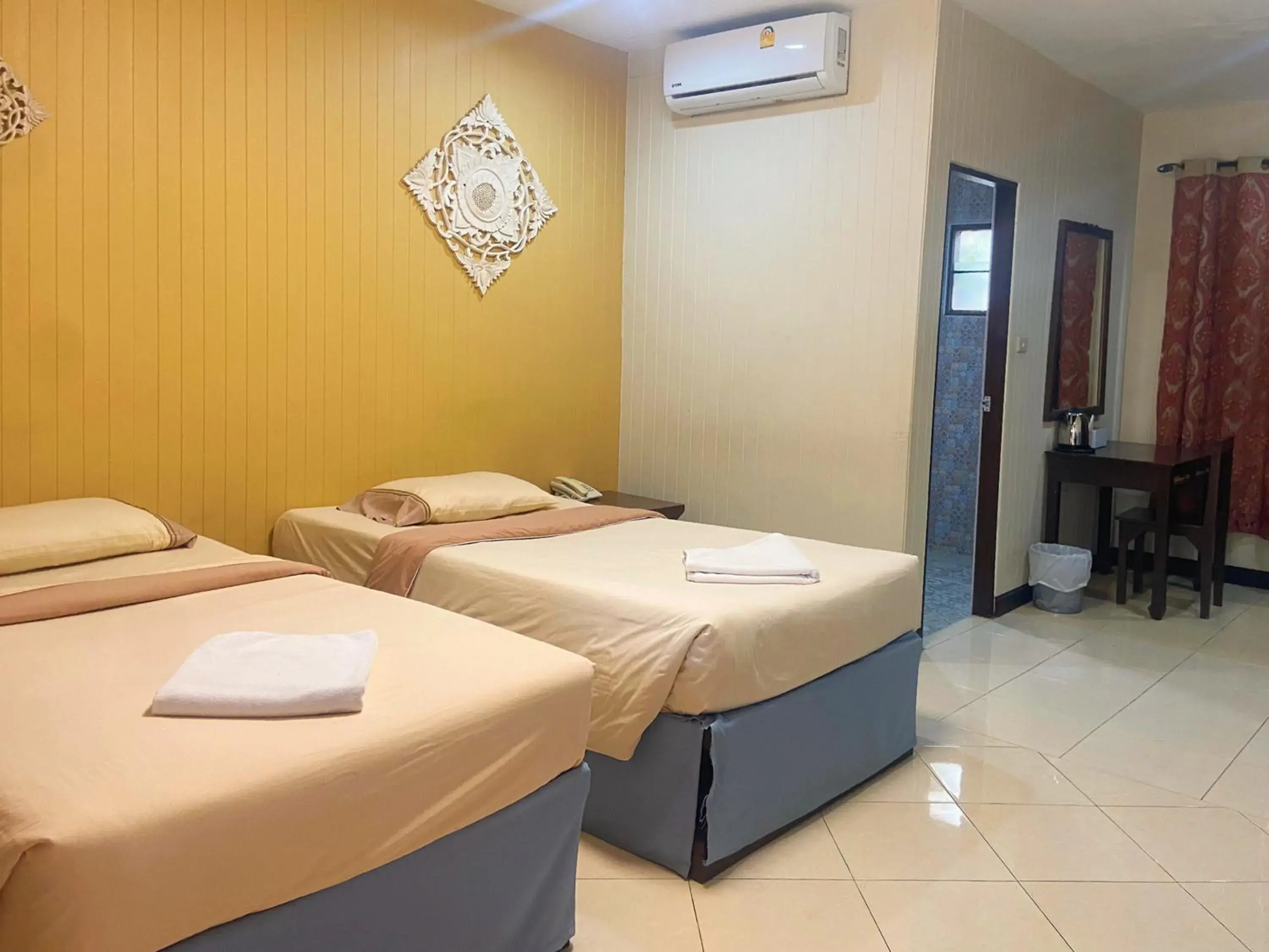 Standard Twin Room in Kasalong Resort and Spa Pattaya Standard Twin Room in Kasalong Resort and Spa Pattaya