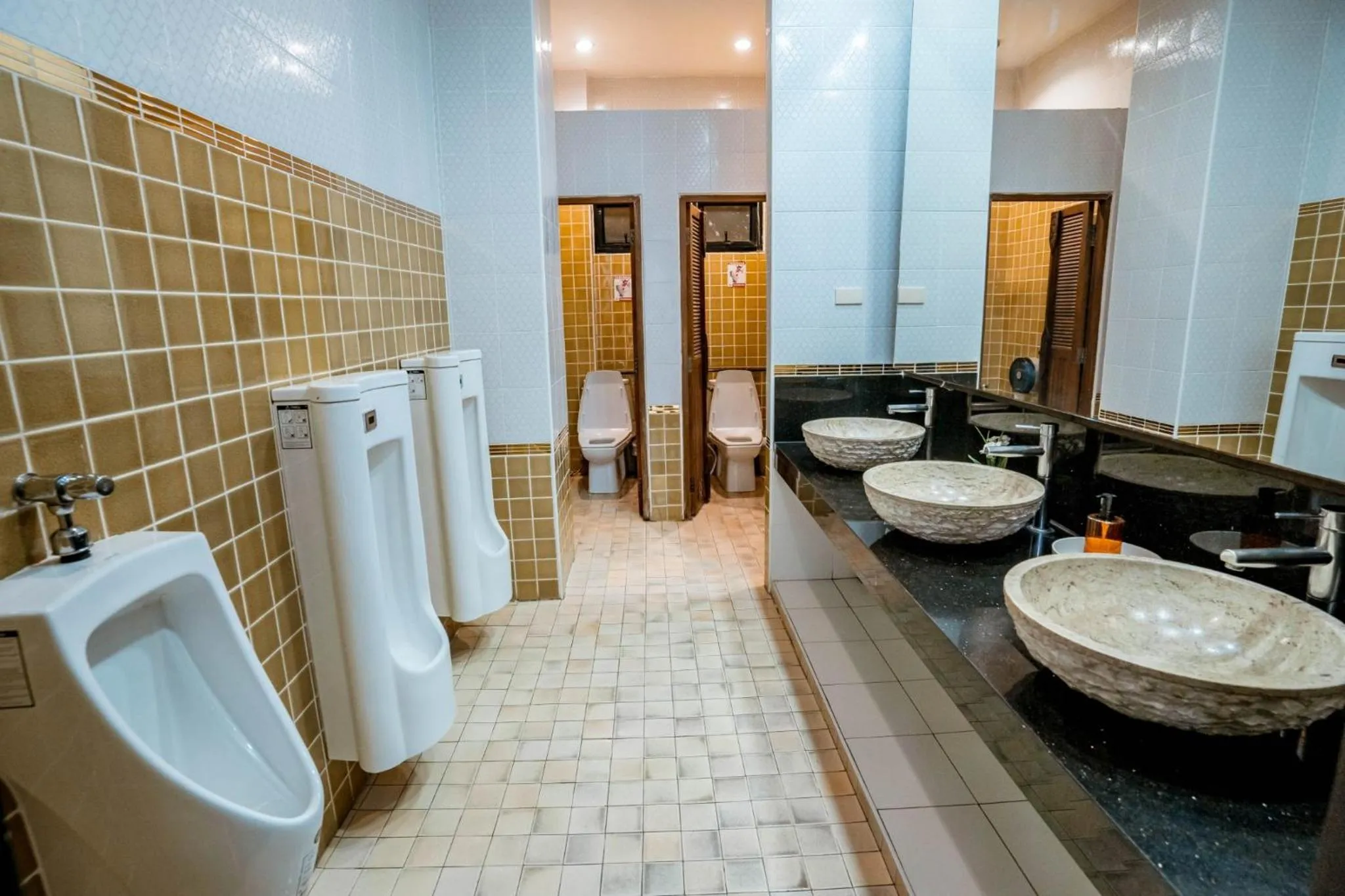 Toilet in Kasalong Resort and Spa Pattaya