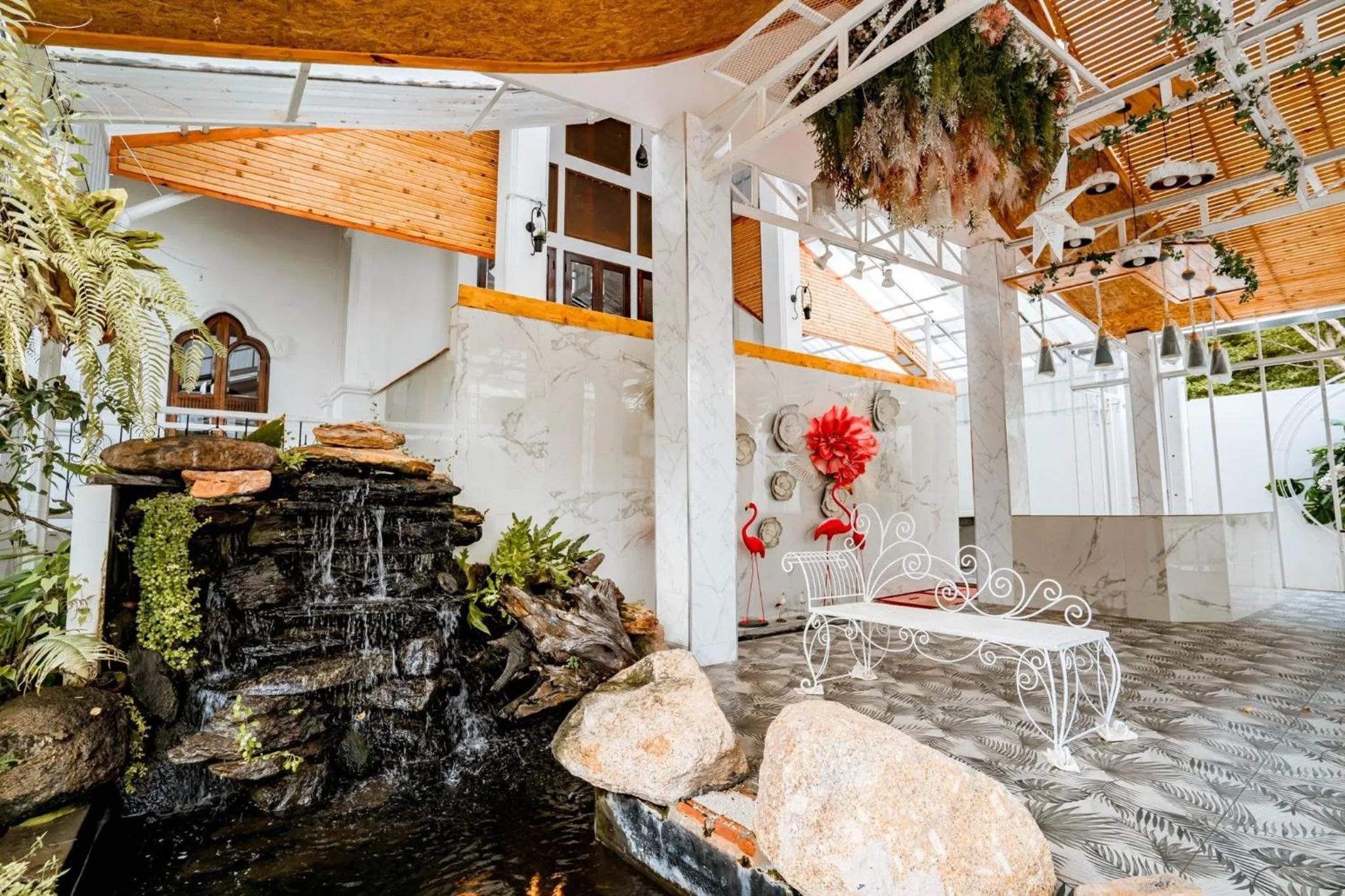 Lounge or bar in Kasalong Resort and Spa Pattaya