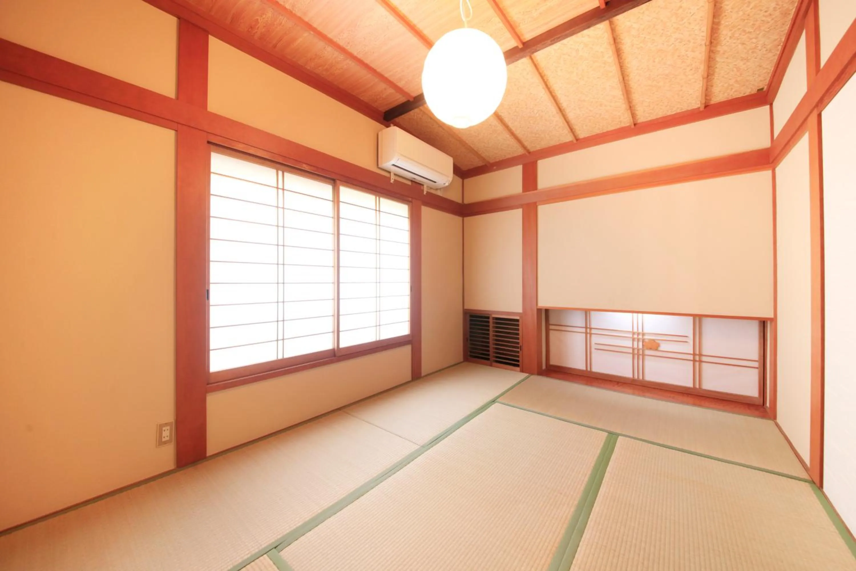 Photo of the whole room in Micasa