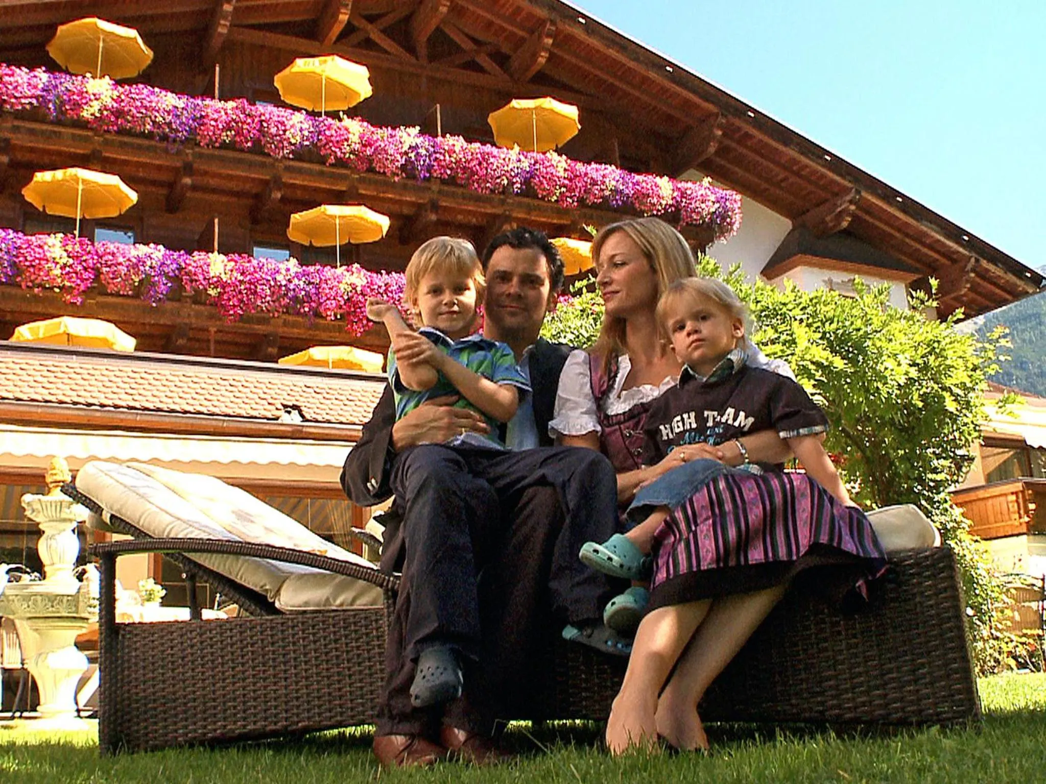 Facade/entrance in Alpenhotel Tirolerhof