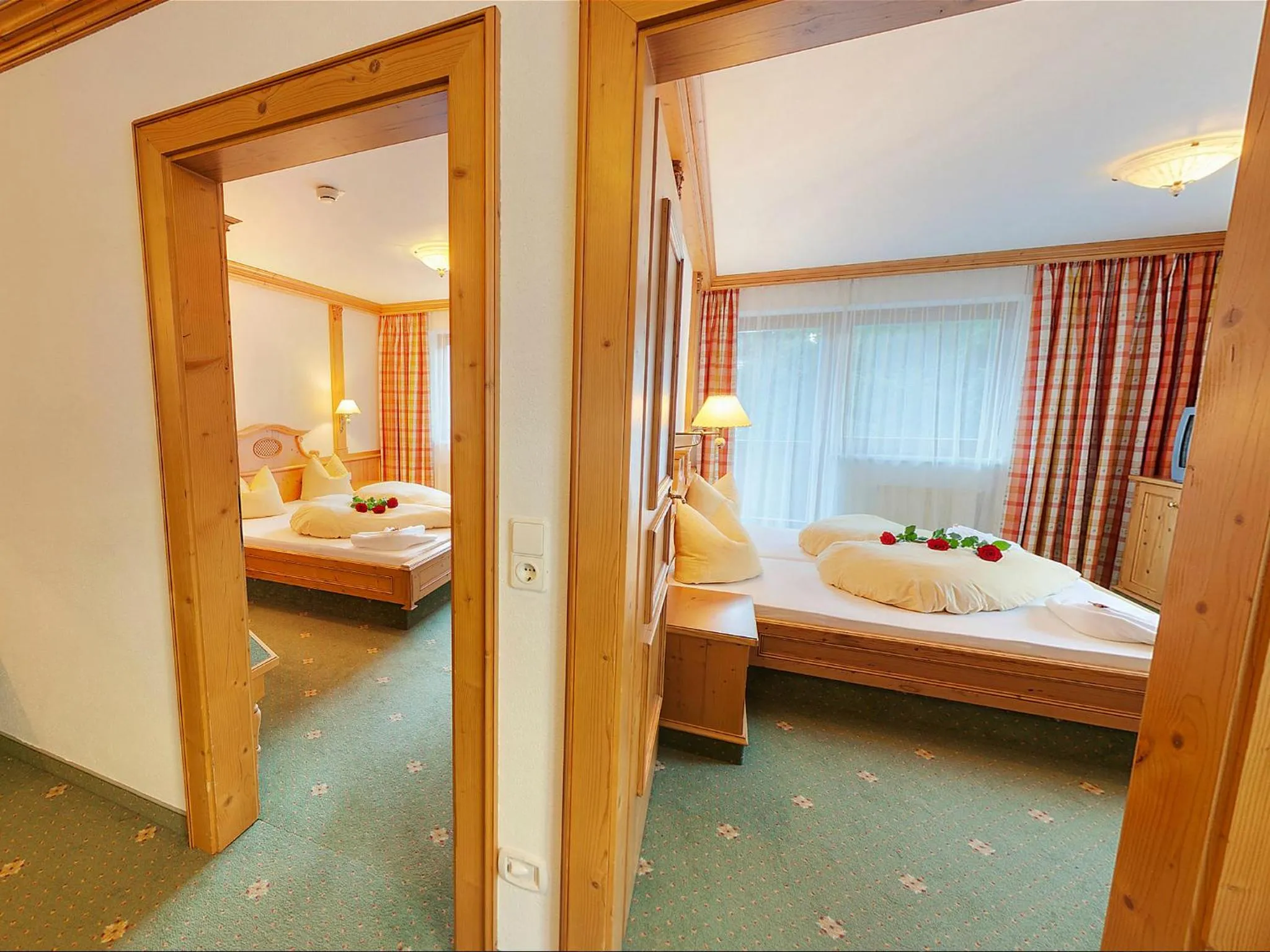 Photo of the whole room, Bed in Alpenhotel Tirolerhof