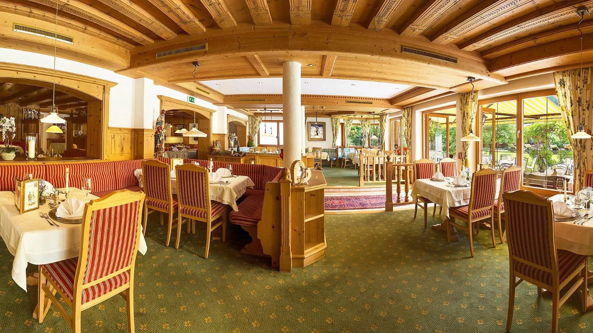 Restaurant/places to eat in Alpenhotel Tirolerhof
