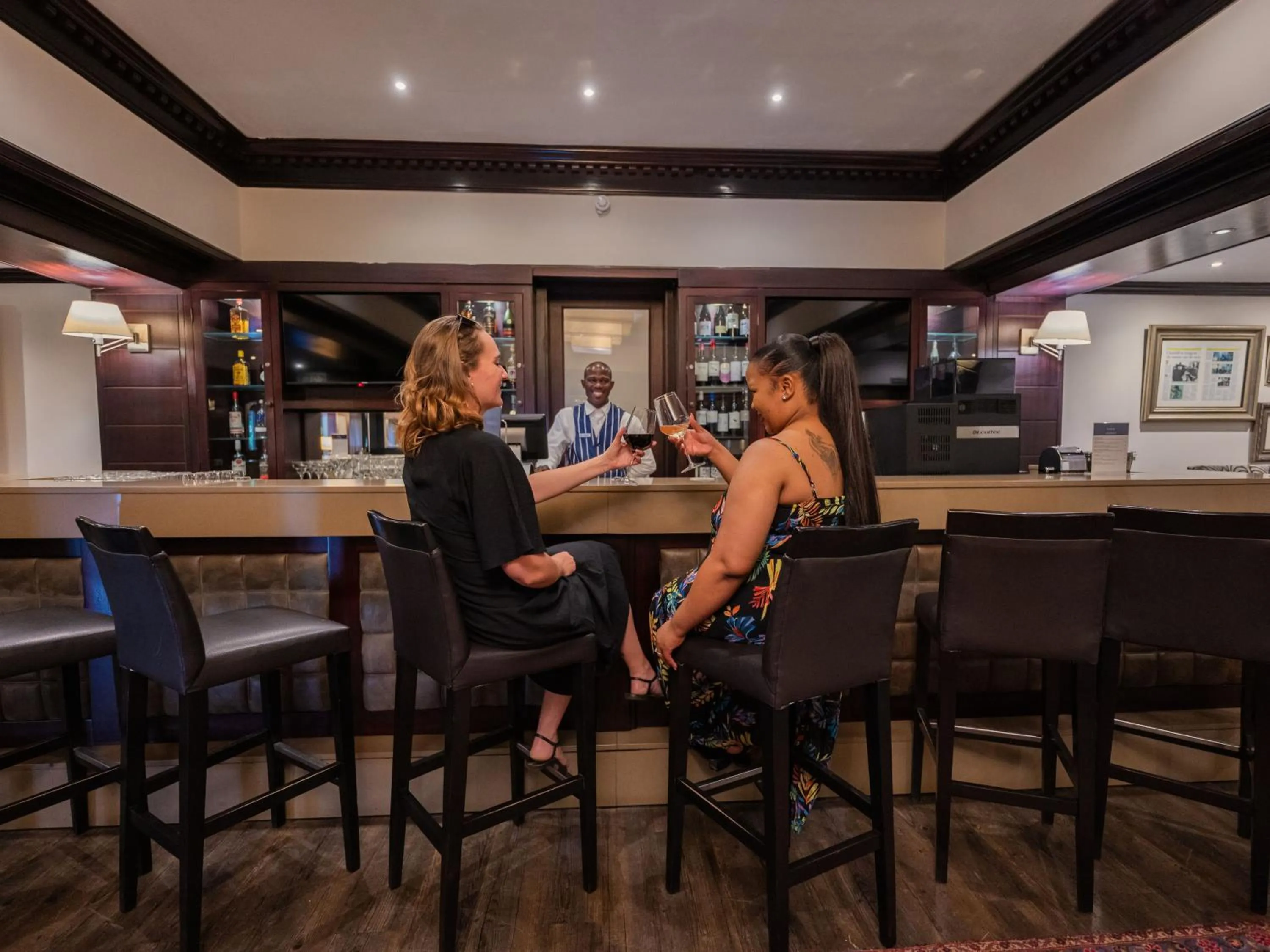 Lounge or bar in ANEW Hotel Witbank Emalahleni