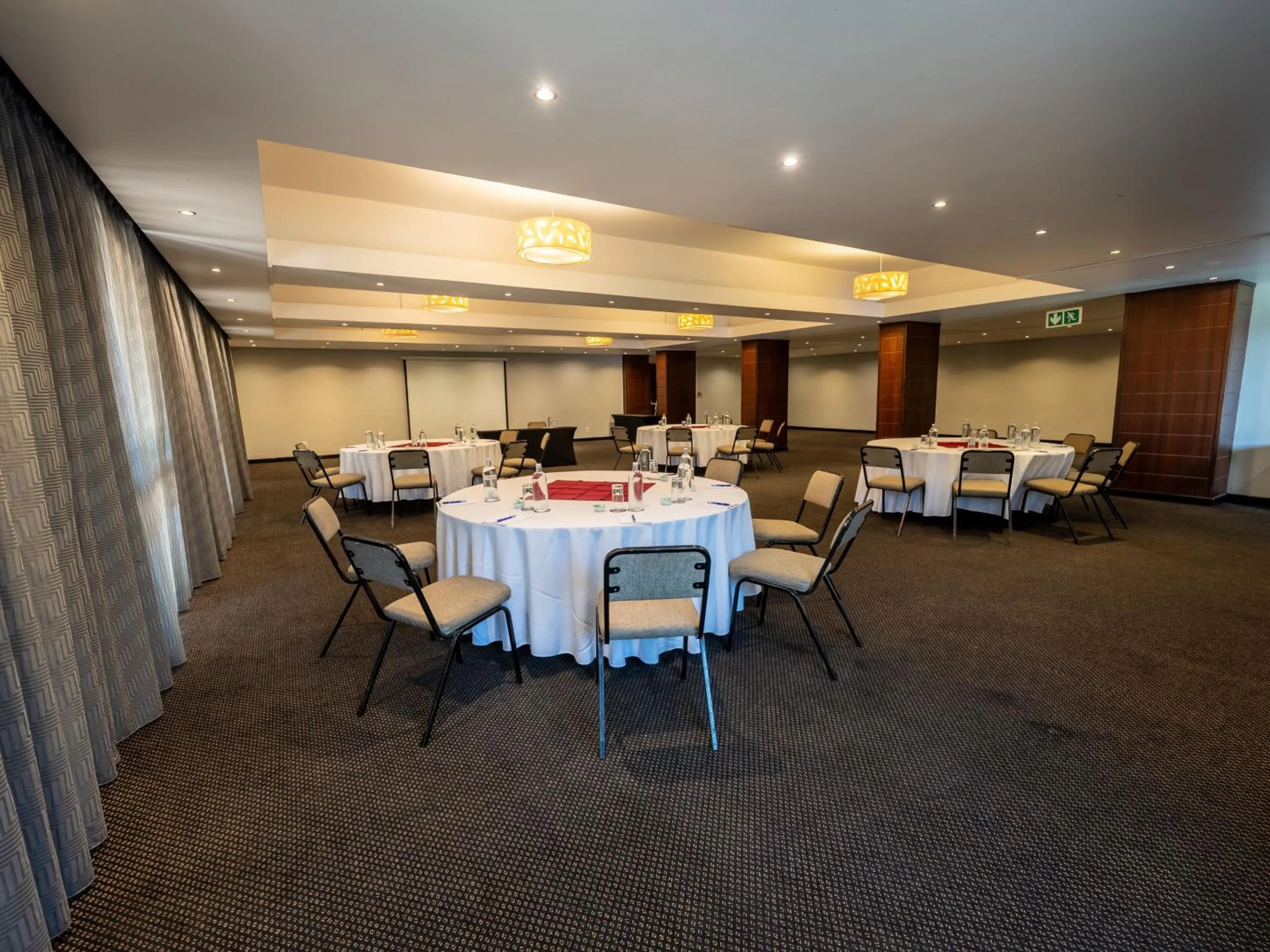 Meeting/conference room in ANEW Hotel Witbank Emalahleni