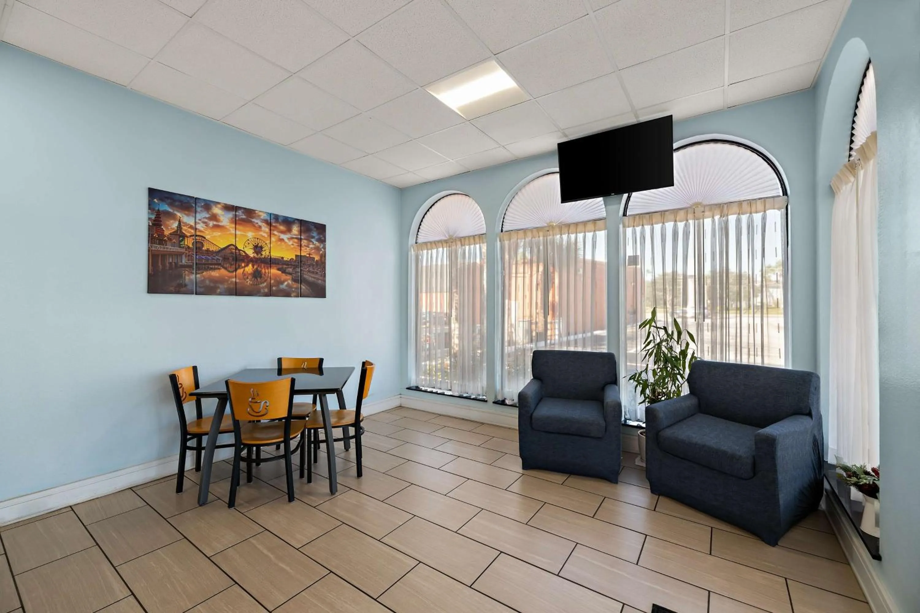 Lobby or reception in SureStay Hotel by Best Western Clermont Theme Park West