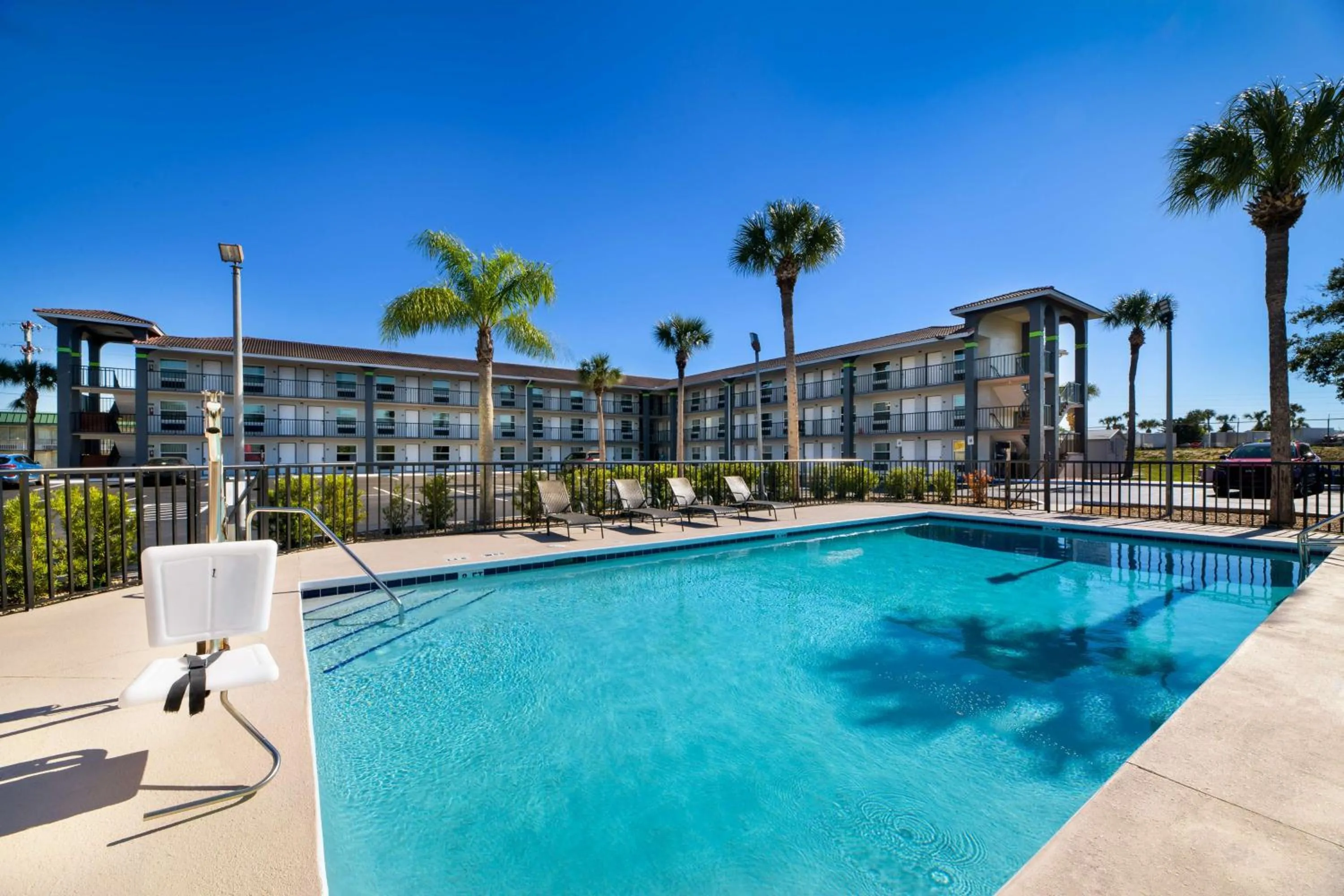 Pool view in SureStay Hotel by Best Western Clermont Theme Park West