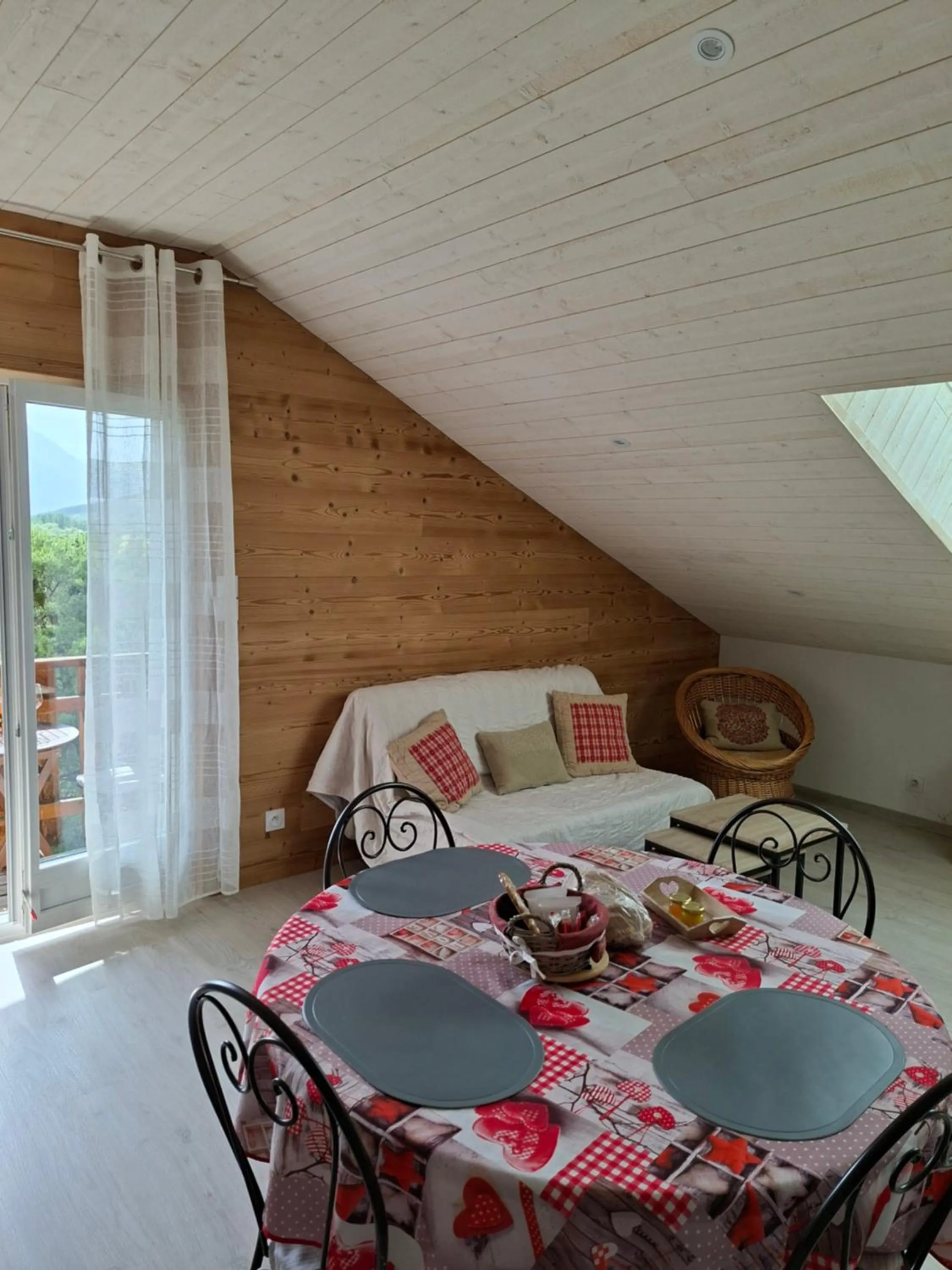 Living room in appartement indépendant chalet "les Ormes"