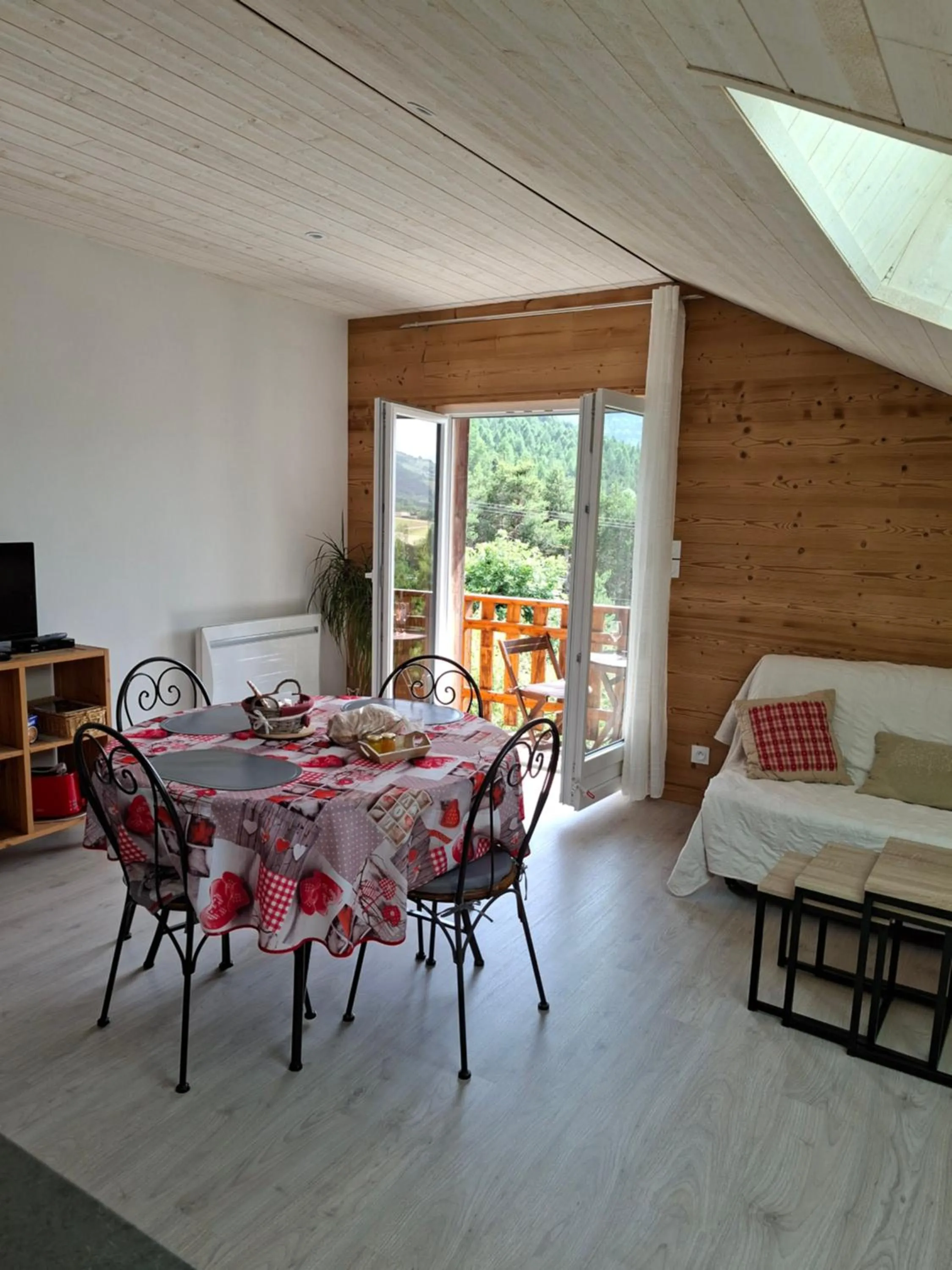 Patio in appartement indépendant chalet "les Ormes"