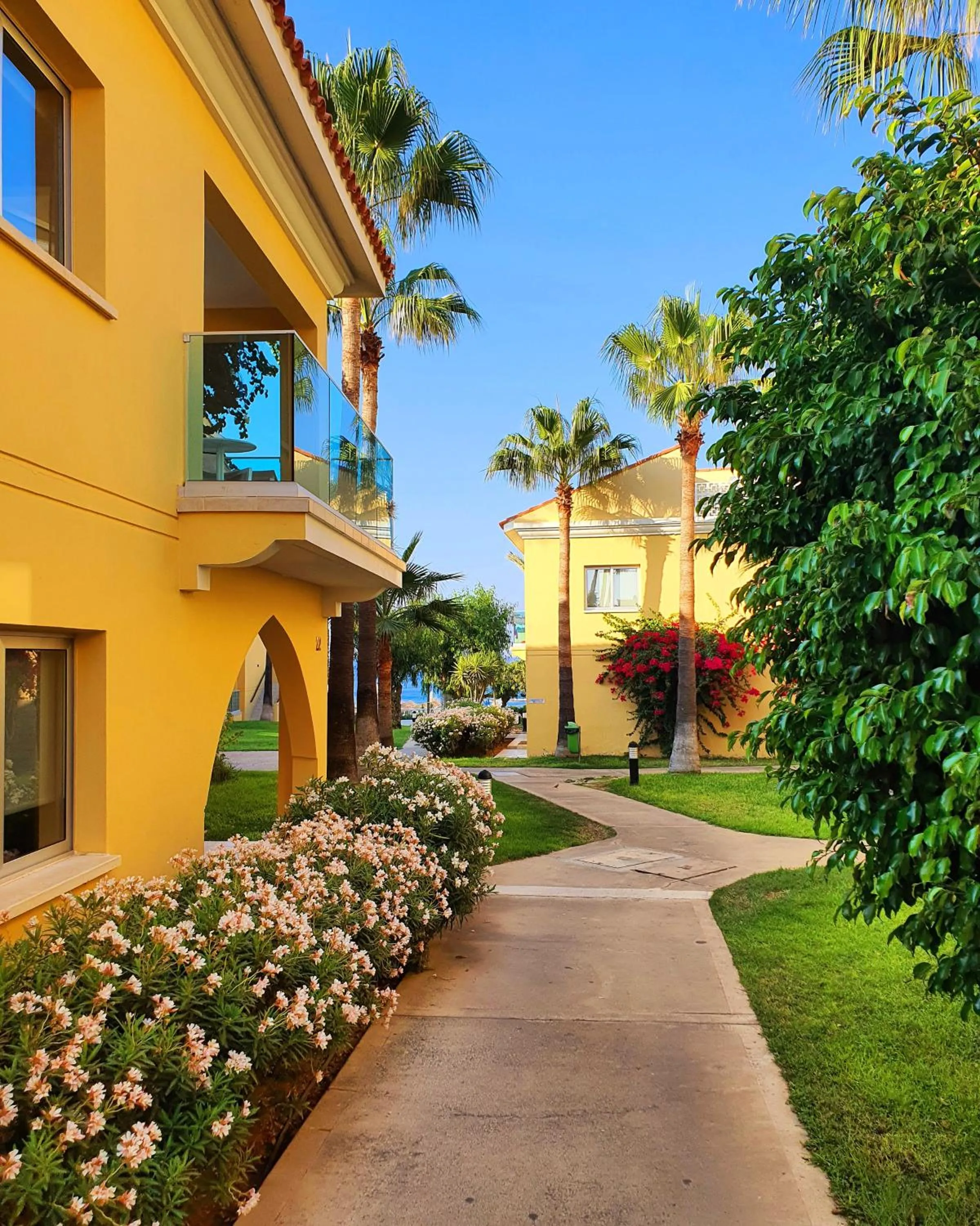 Garden in Malama Beach Holiday Village