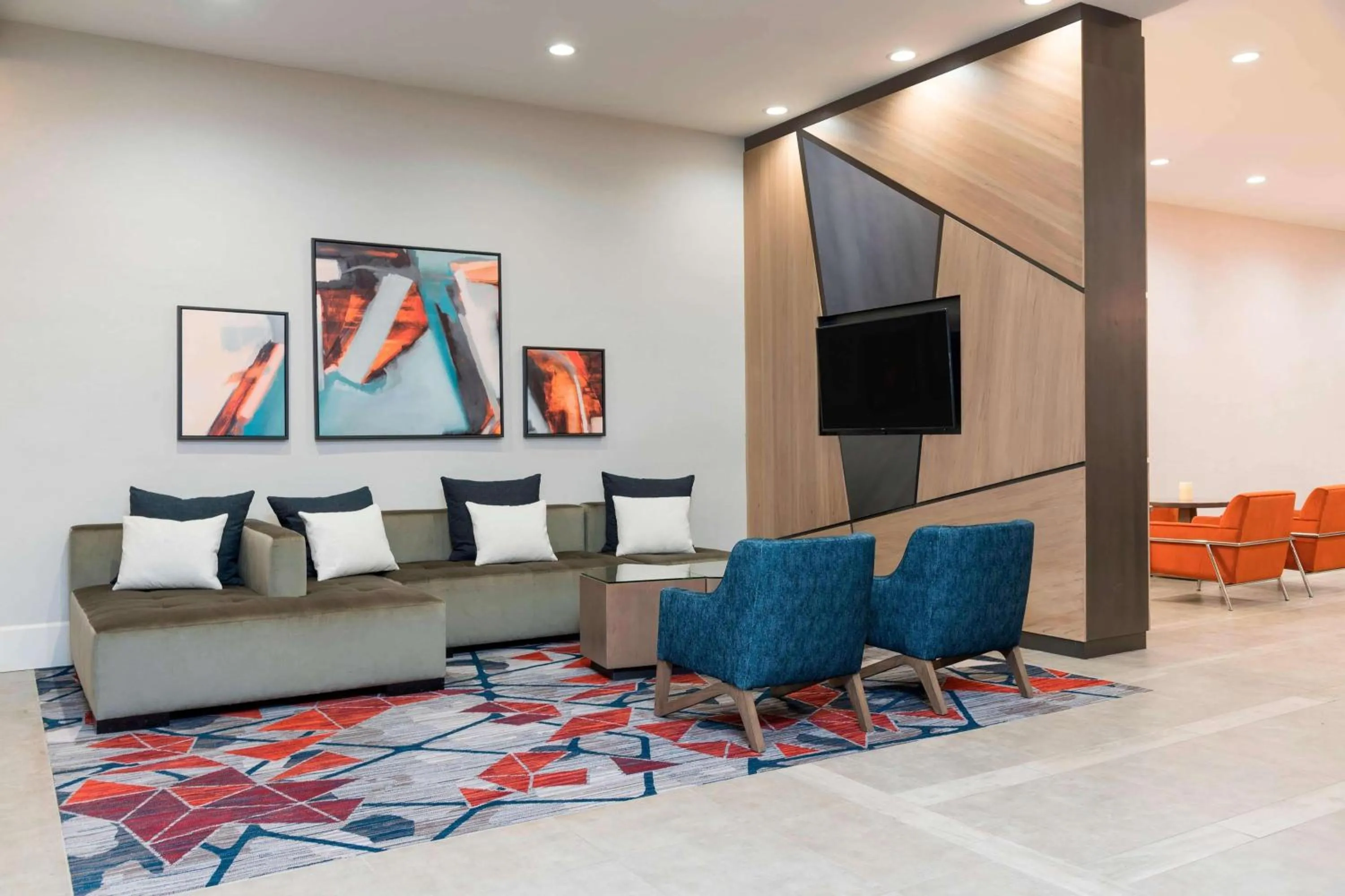 Lobby or reception in Sonesta Hotel Grand Rapids Airport