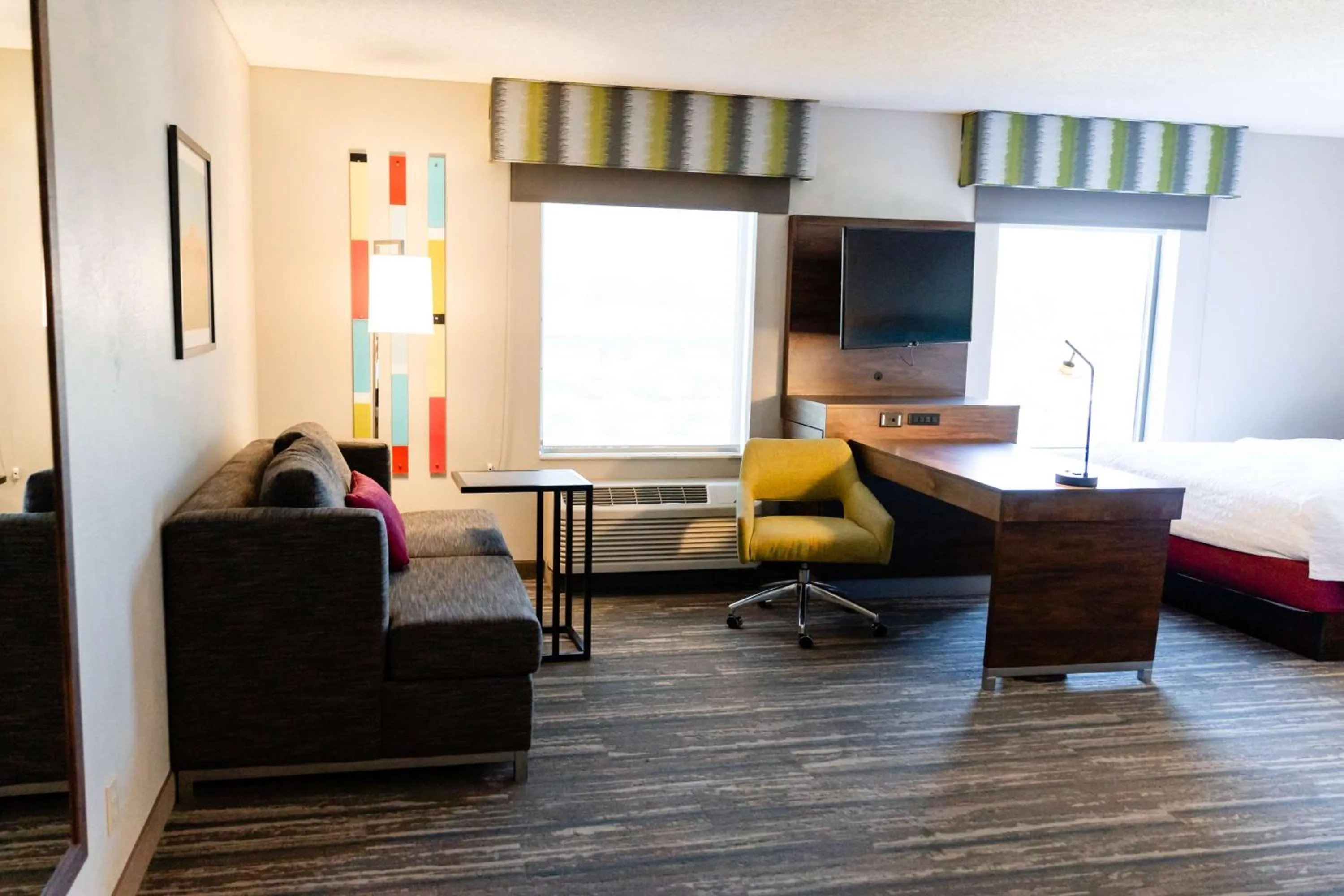 Bedroom, Bed in Hampton Inn & Suites Scottsbluff