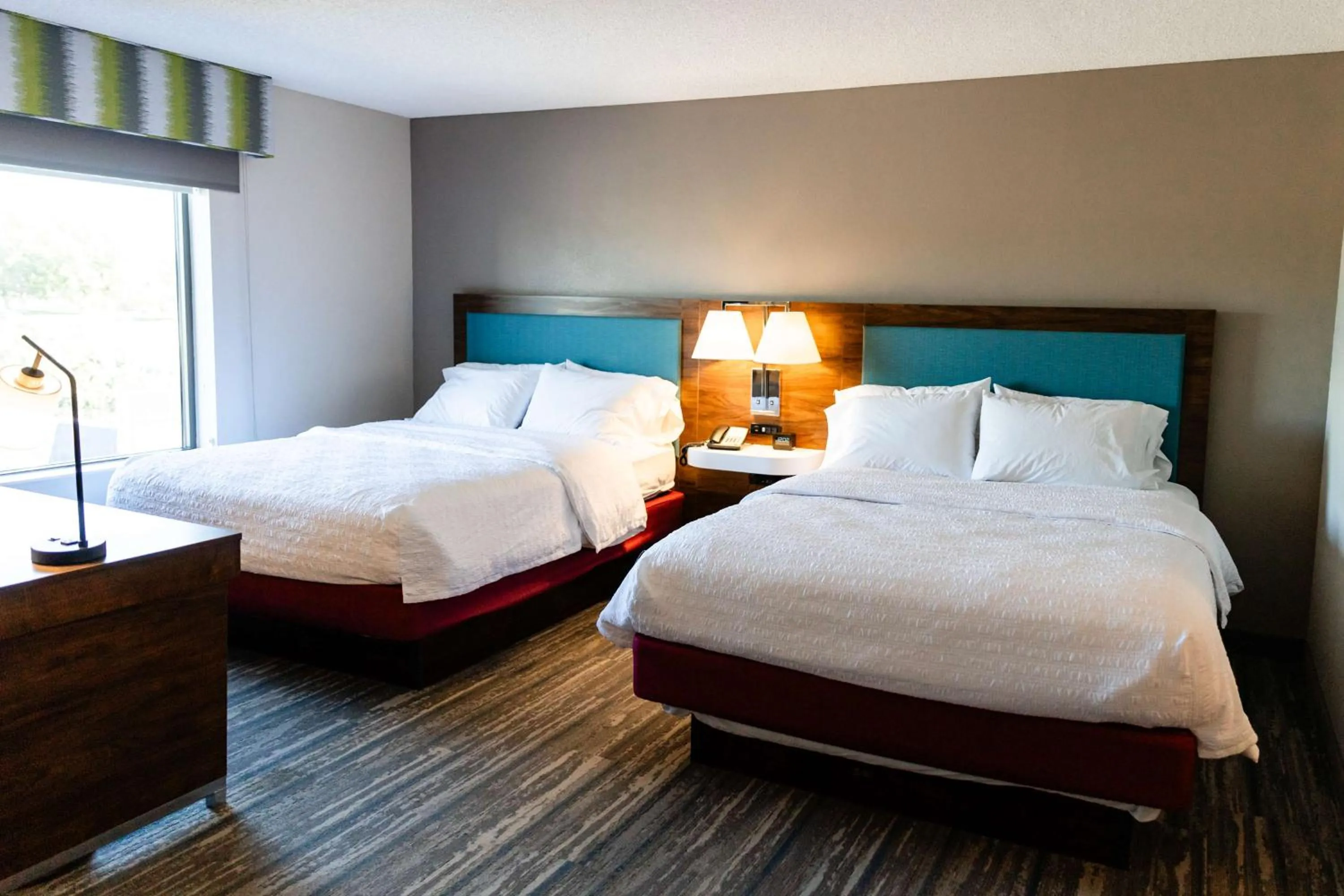 Bed in Hampton Inn & Suites Scottsbluff