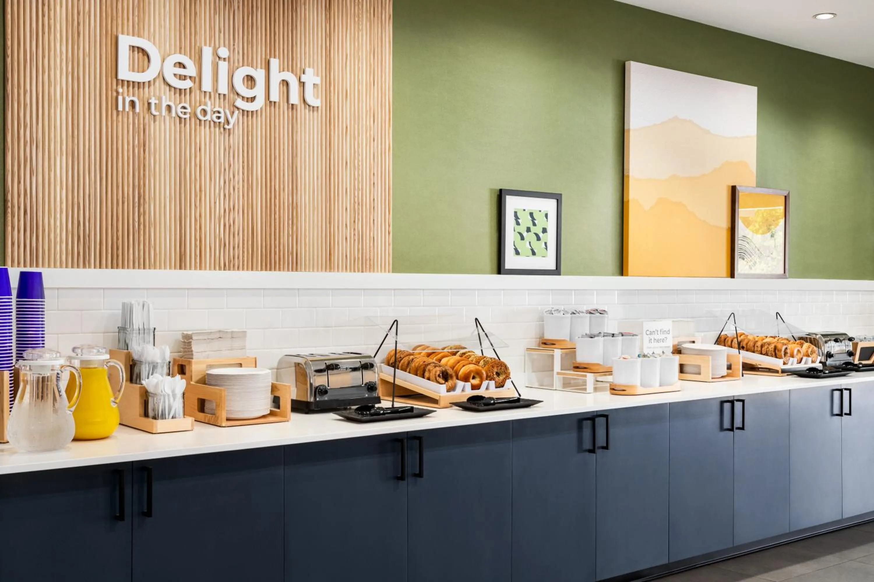 Breakfast in Spark by Hilton Orlando Universal Boulevard