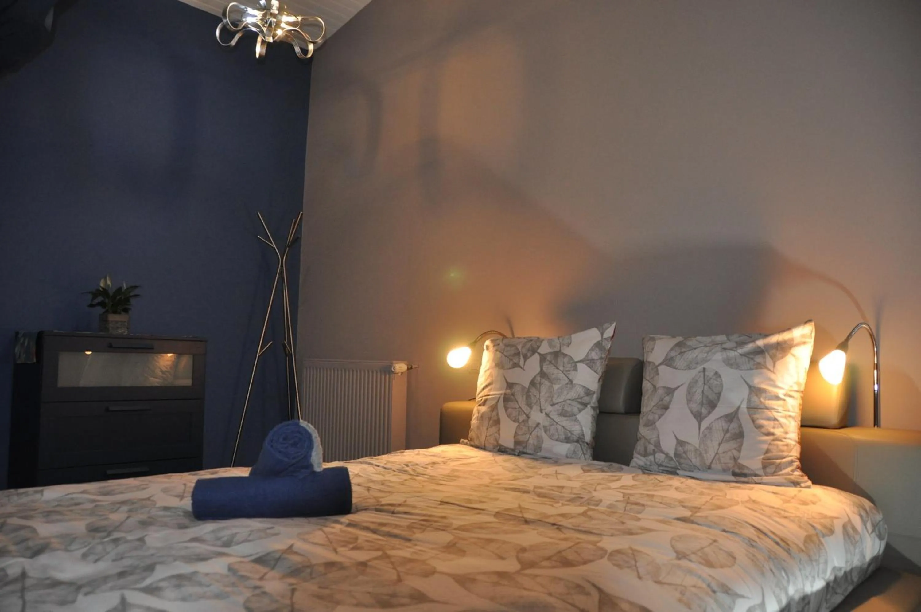 Bedroom, Bed in Chambre d'hôtes Sauternais