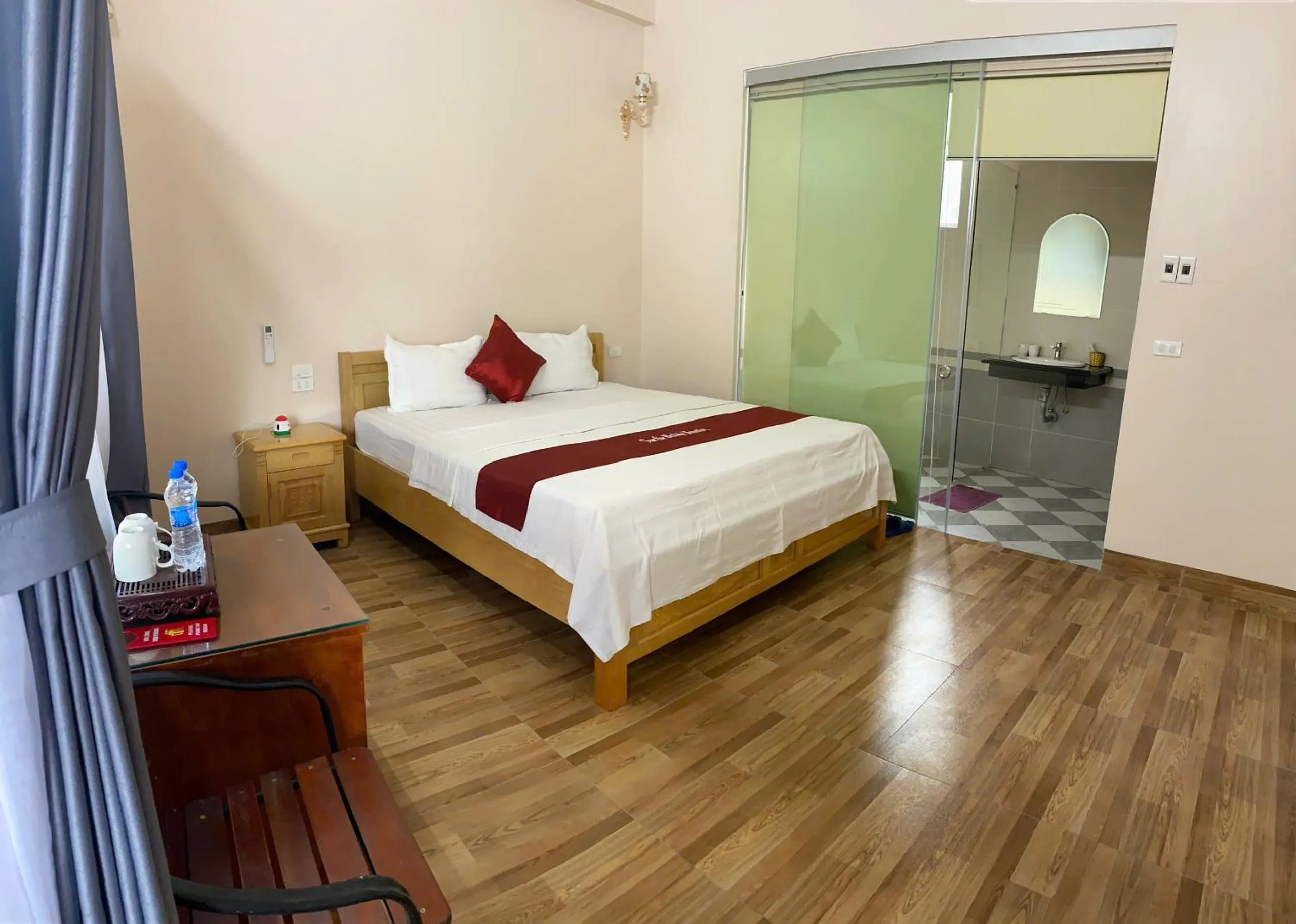 Photo of the whole room, Bed in Tam Coc Westlake Homestay