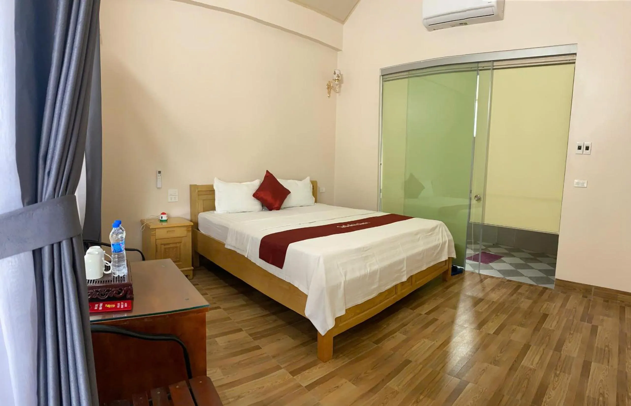 air conditioner, Bed in Tam Coc Westlake Homestay