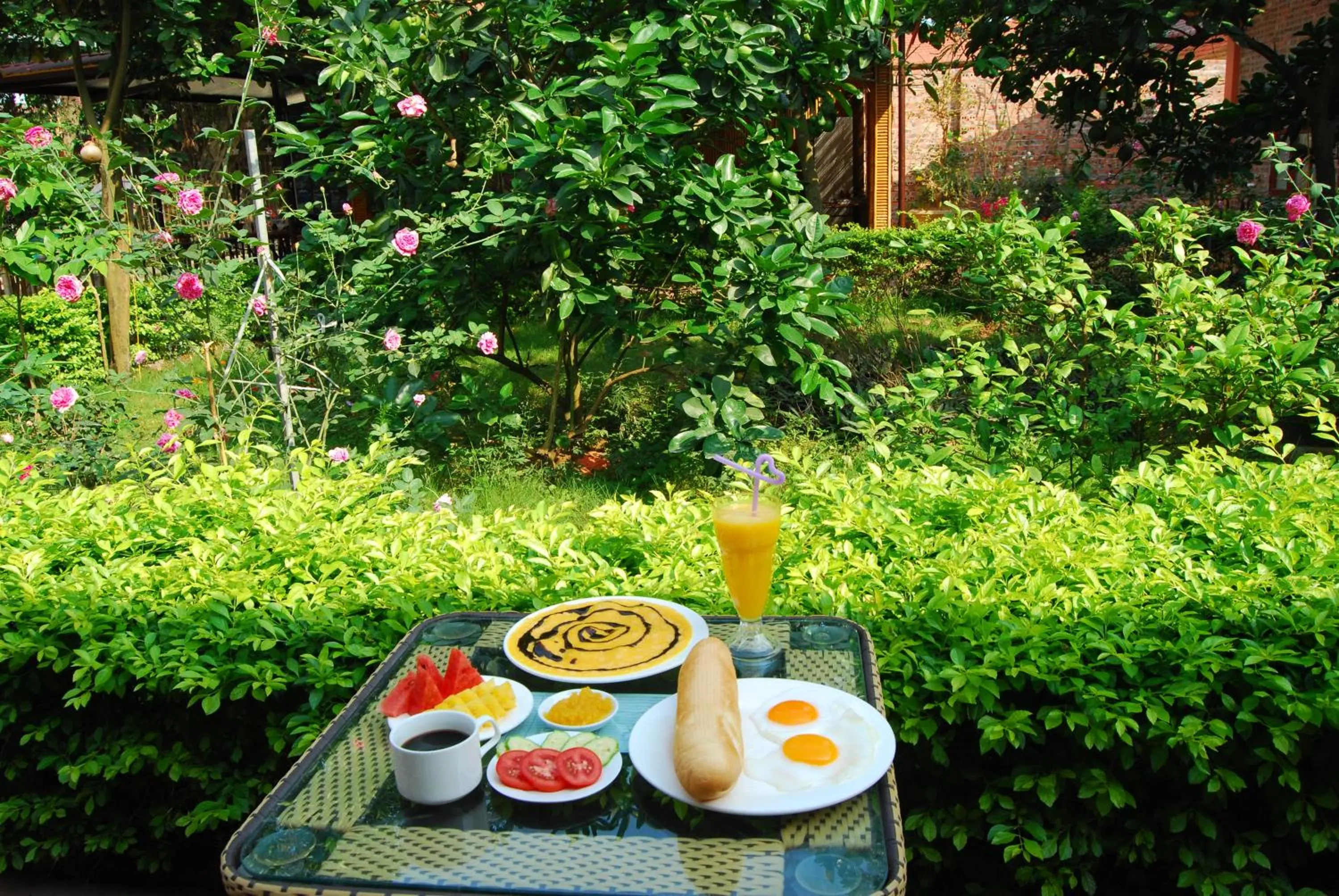 Buffet breakfast in Tam Coc Westlake Homestay