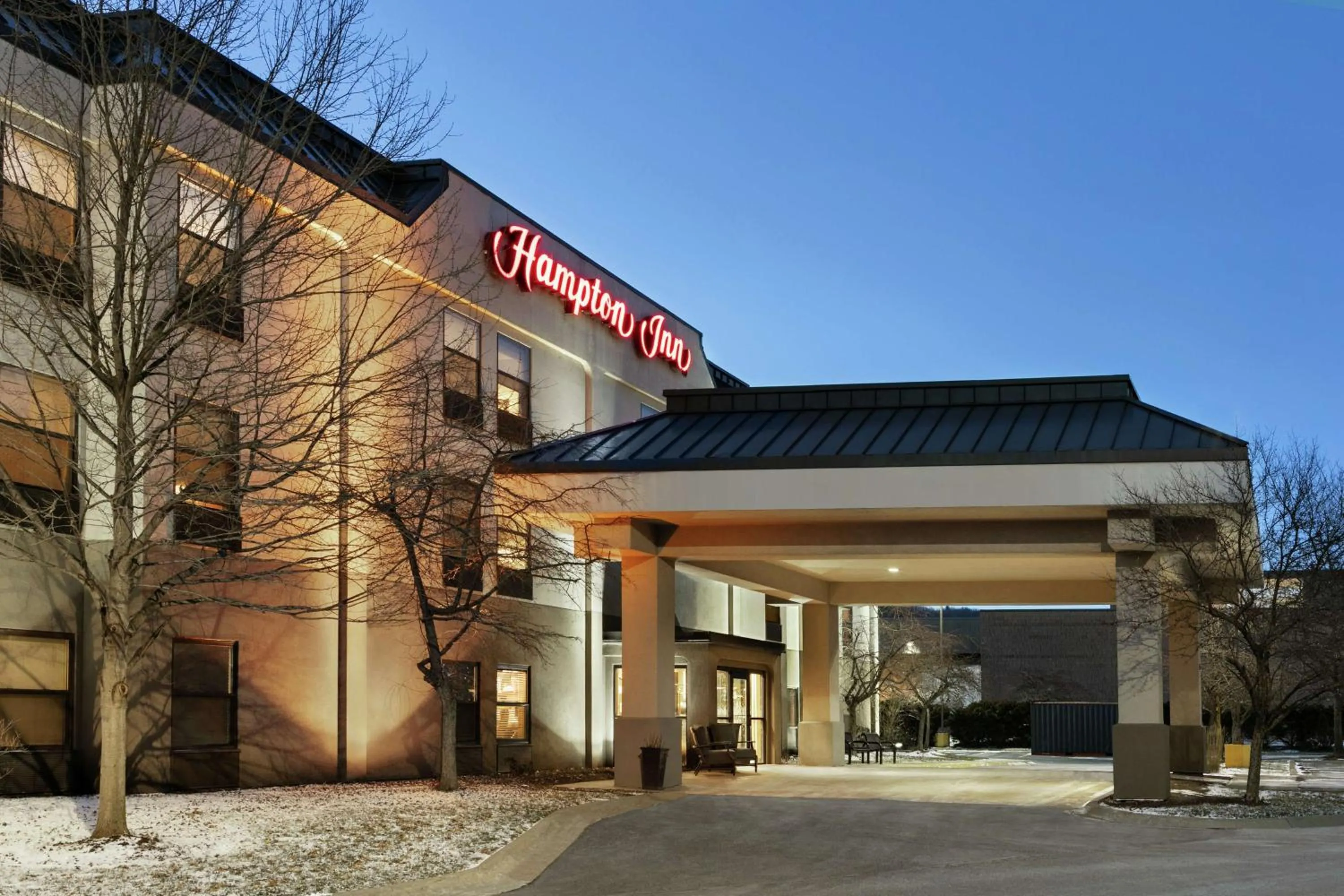Property building in Hampton Inn Binghamton/Johnson City