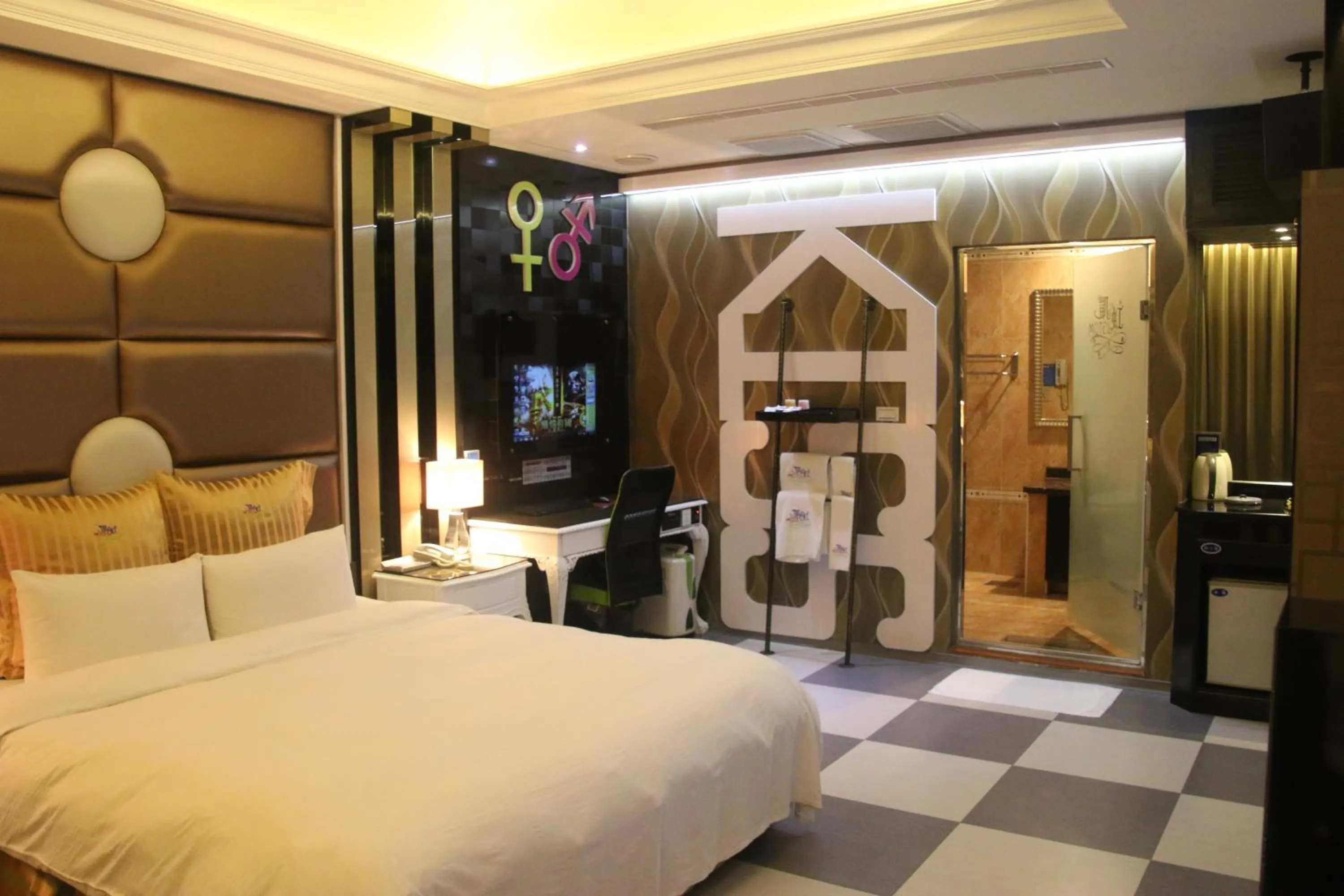 Bed in Kai-Hong Motel