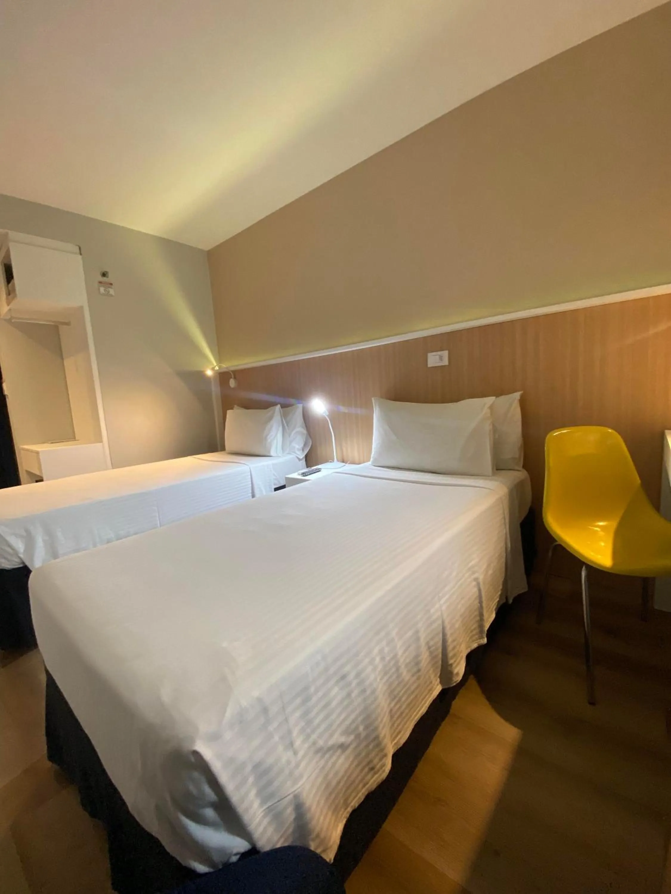 Photo of the whole room, Bed in Hotel WZ Jardins