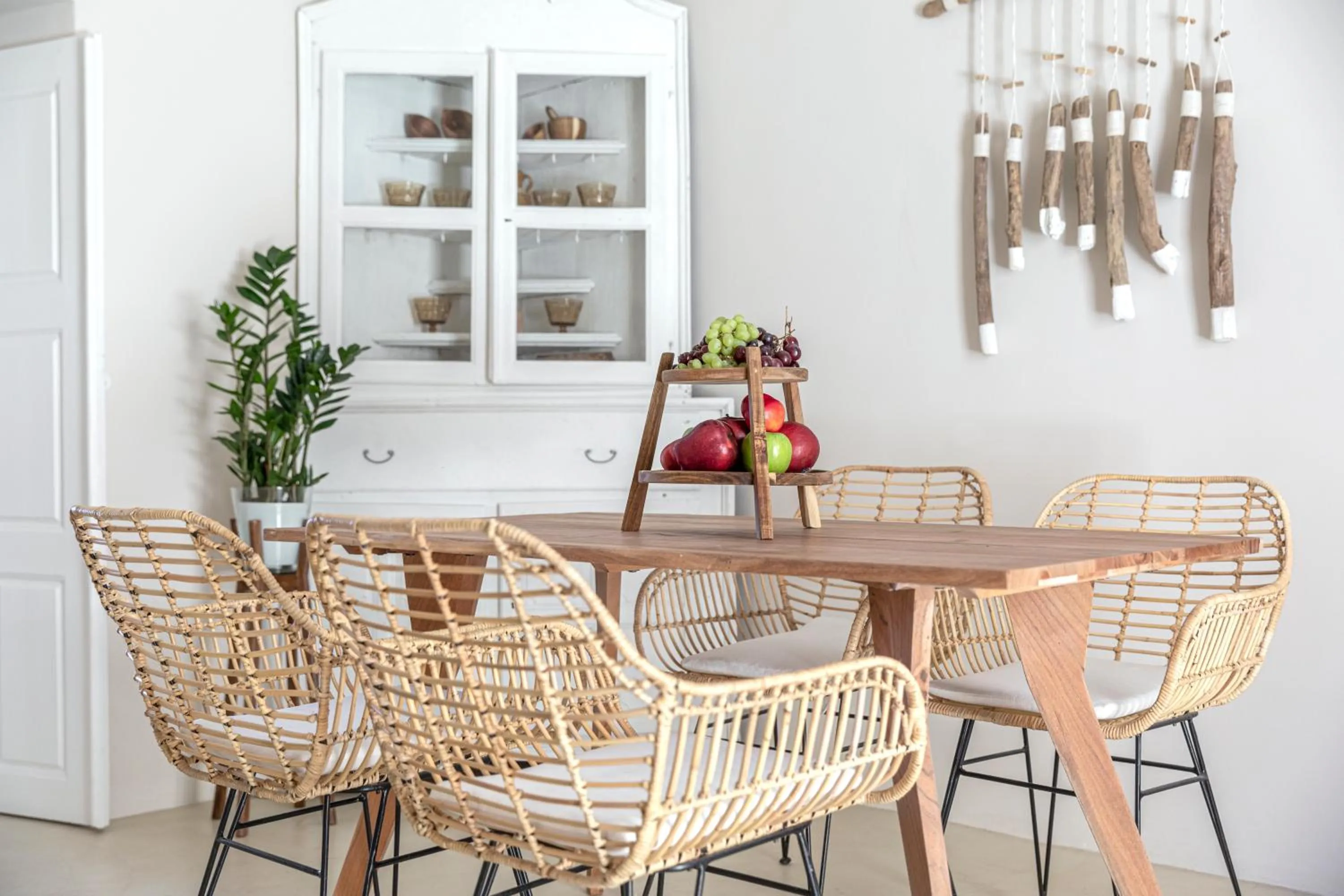 Dining area in Caldera Houses Oia