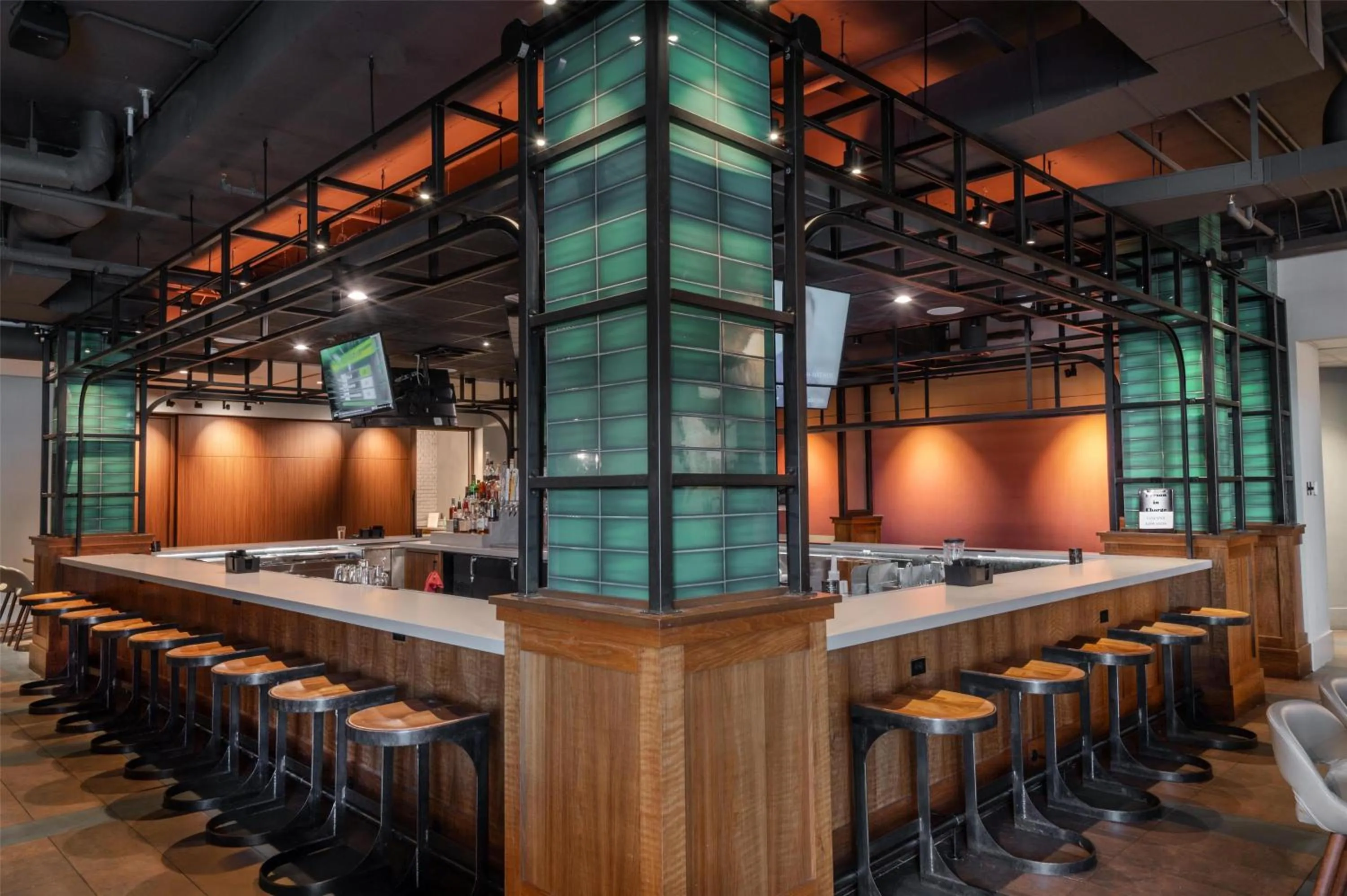 Restaurant/places to eat in Hilton Birmingham Downtown at UAB