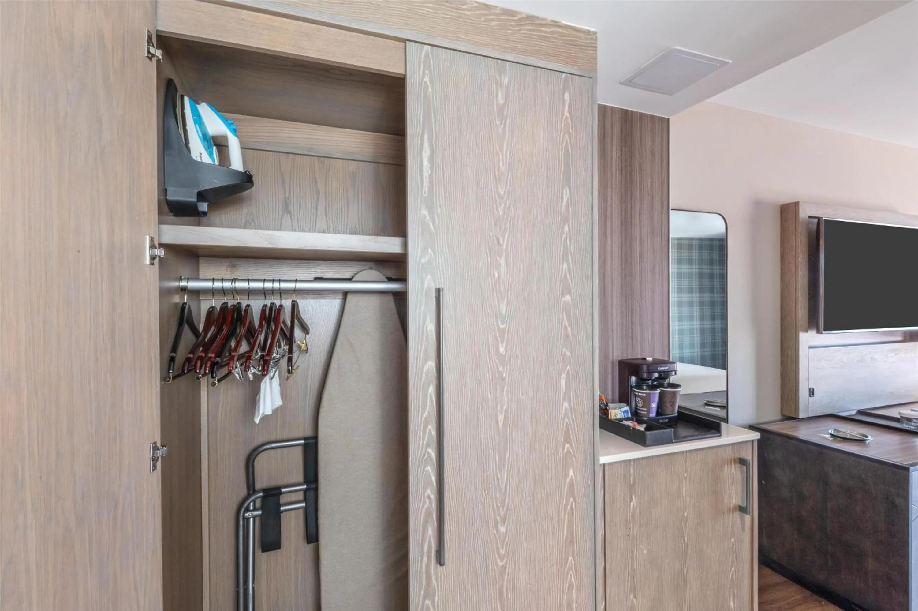 Bedroom in Hilton Birmingham Downtown at UAB