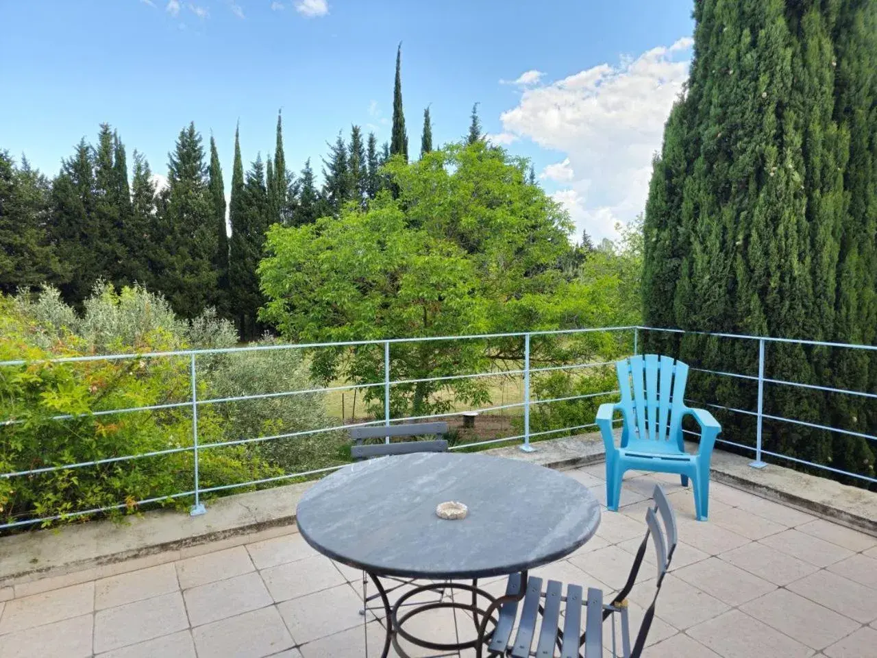 Double Room in Ancien Mas Du Moulin Double Room in Ancien Mas Du Moulin