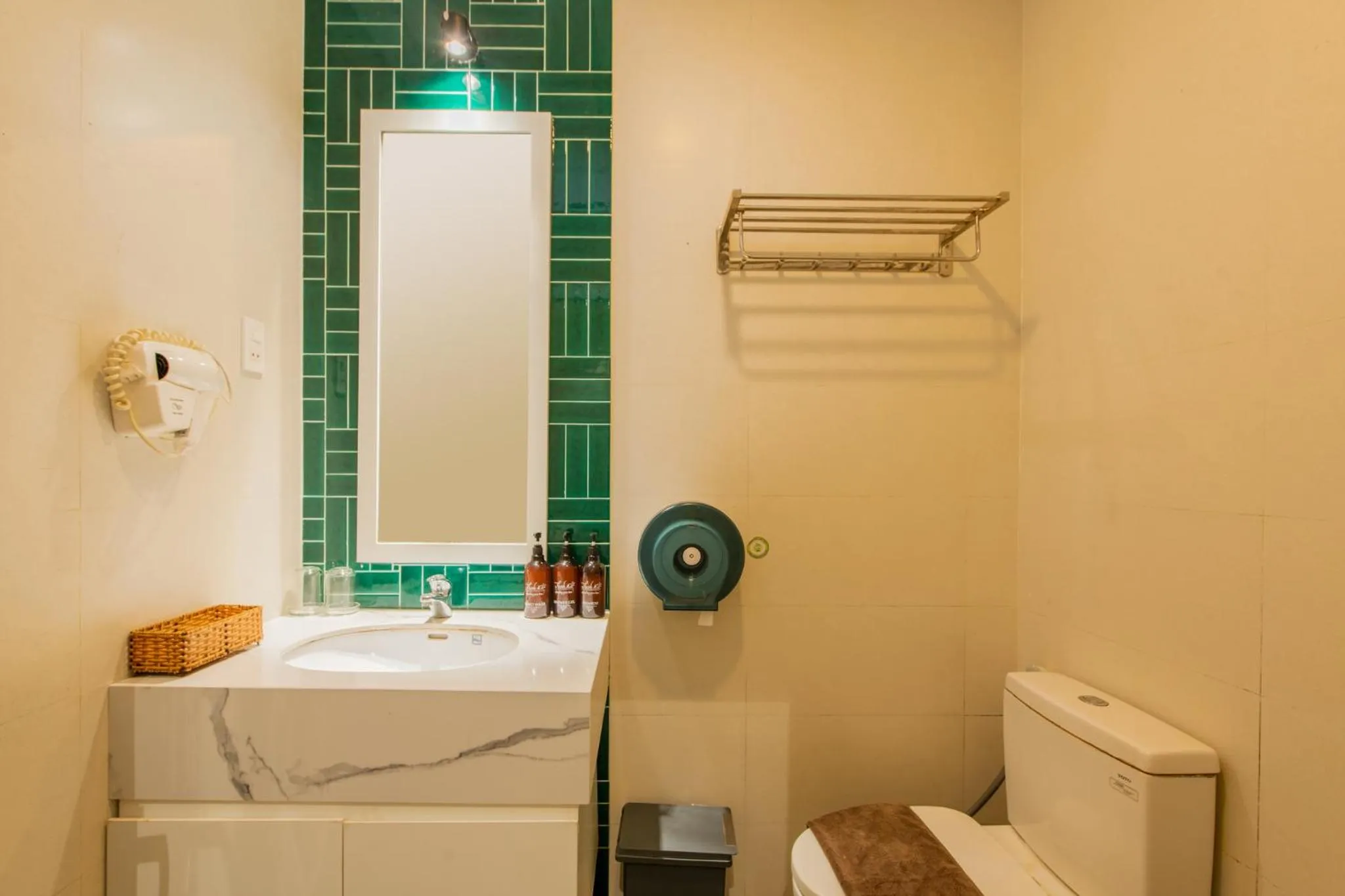 Toilet in Thanh Mai Hotel