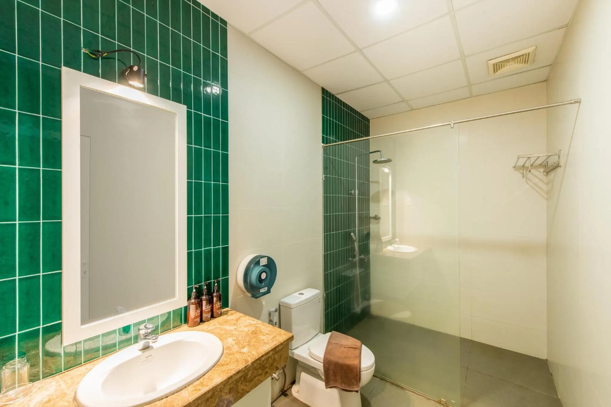 Shower in Thanh Mai Hotel