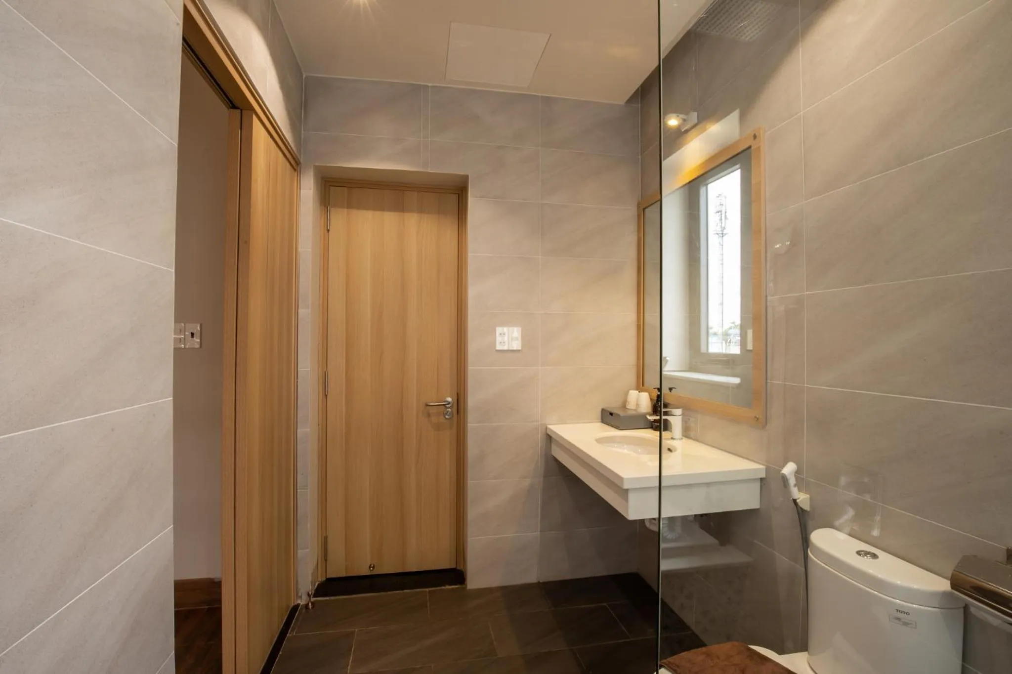 Toilet in Thanh Mai Hotel