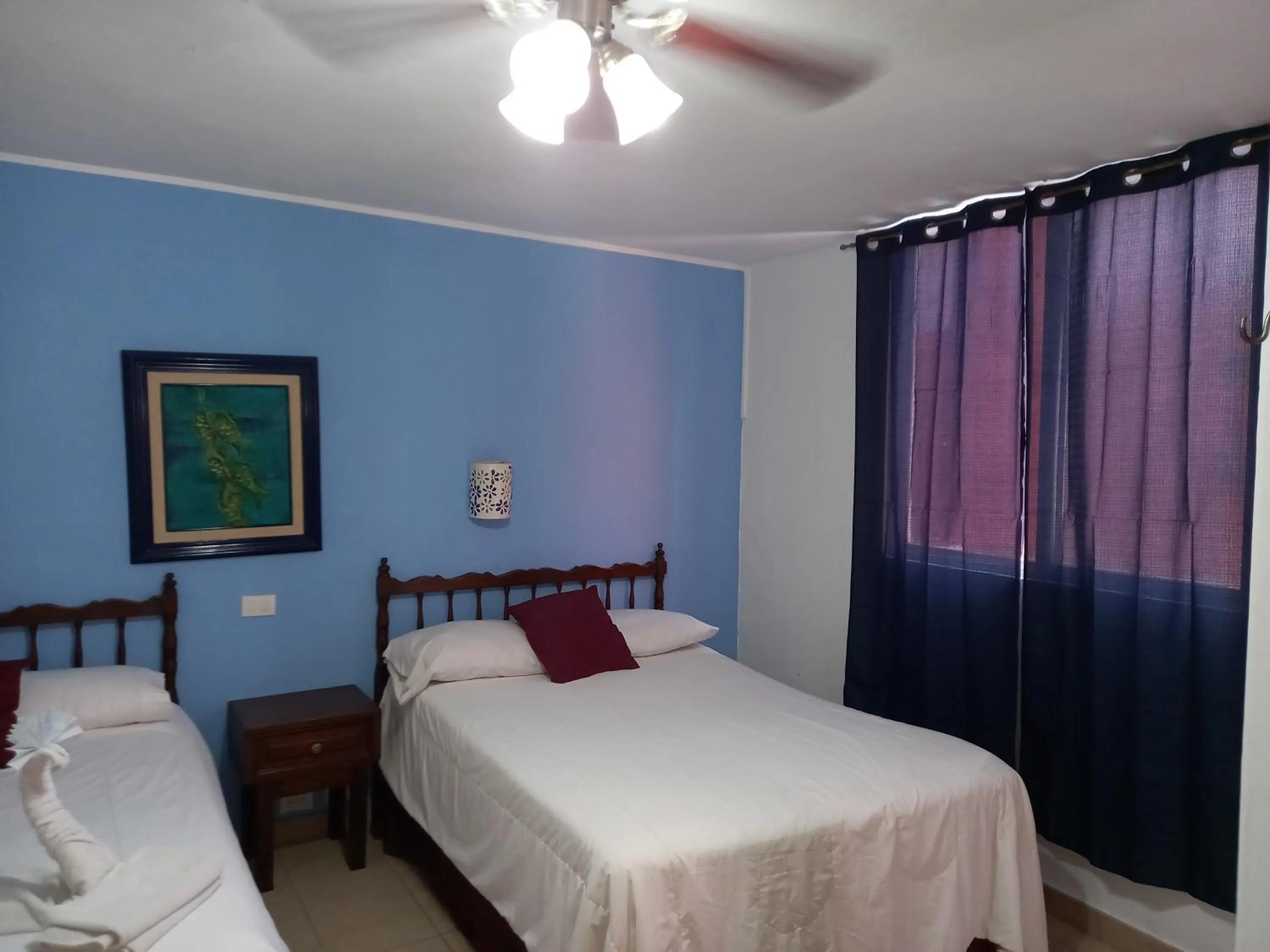 Photo of the whole room, Bed in Hotel Reforma