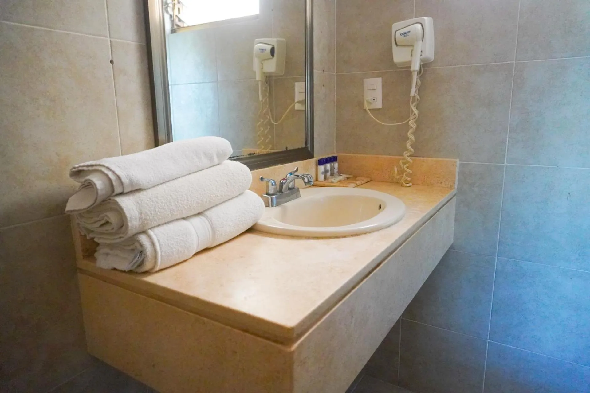 Bathroom in Hotel Colonial Cancun