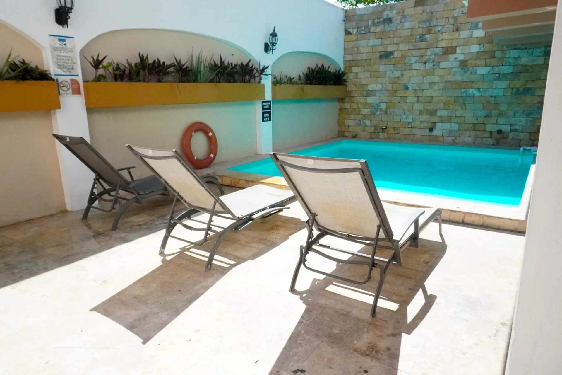 Swimming pool in Hotel Colonial Cancun