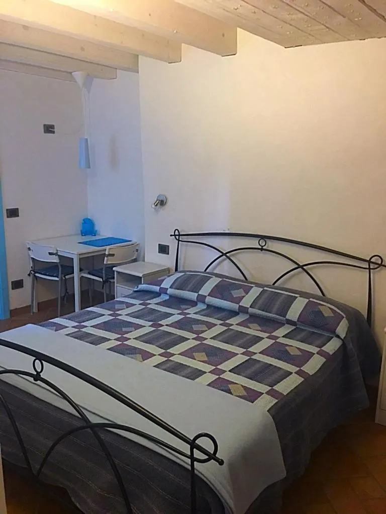 Bed in B&B El Piastrol