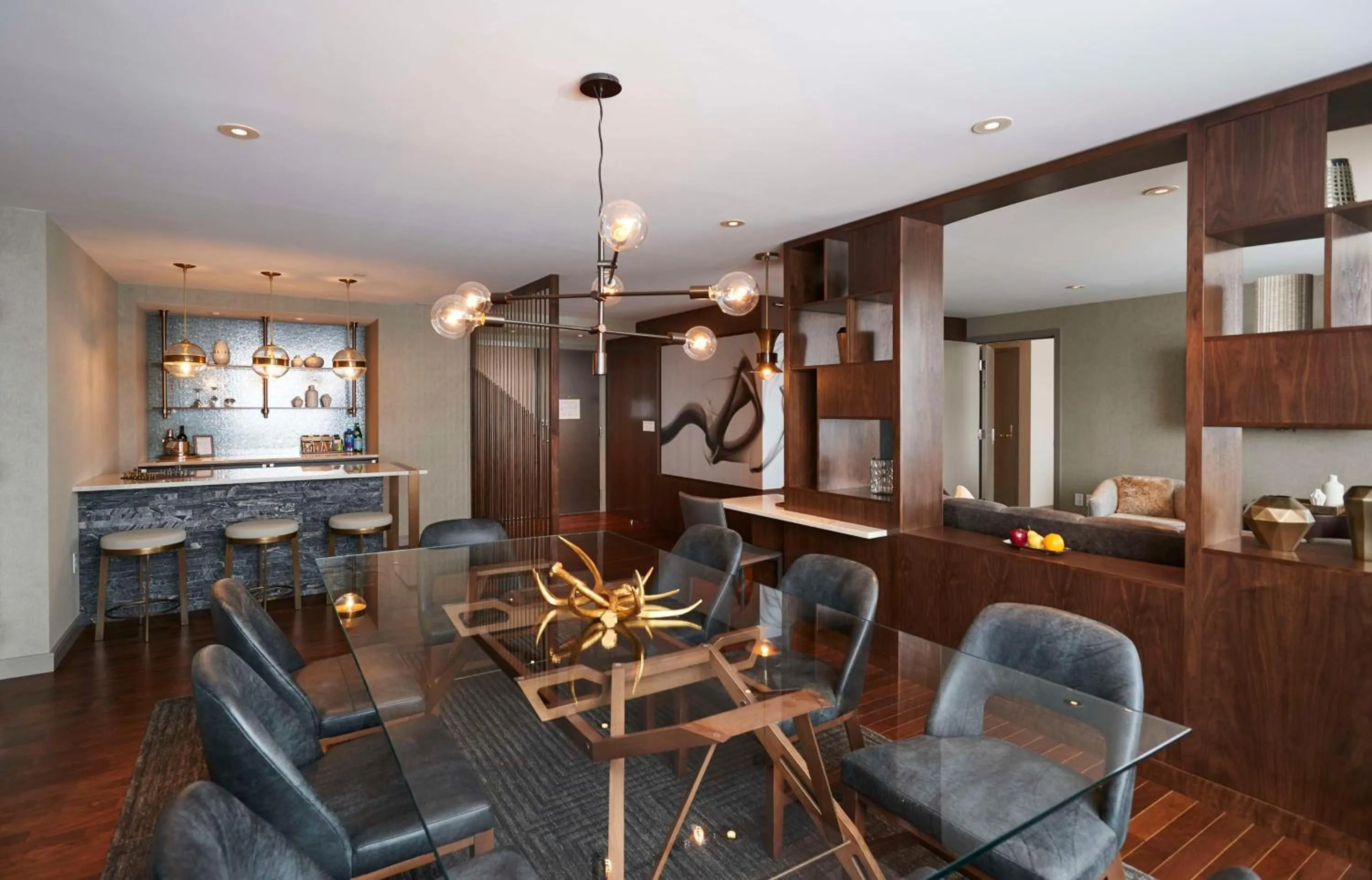 Living room in The Lofton Hotel Minneapolis, Tapestry Collection by Hilton