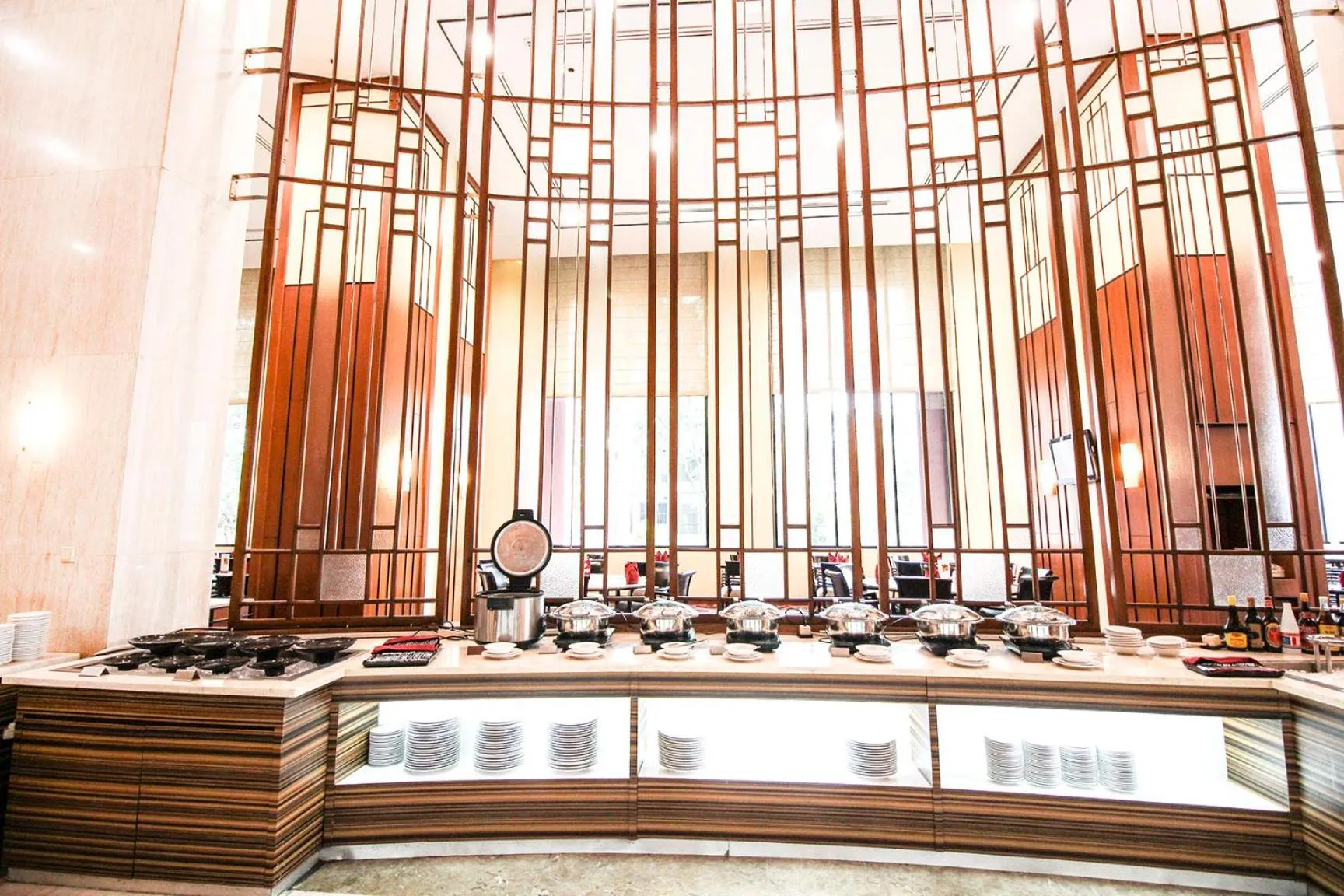 Restaurant/places to eat in Redtop Hotel & Convention Center