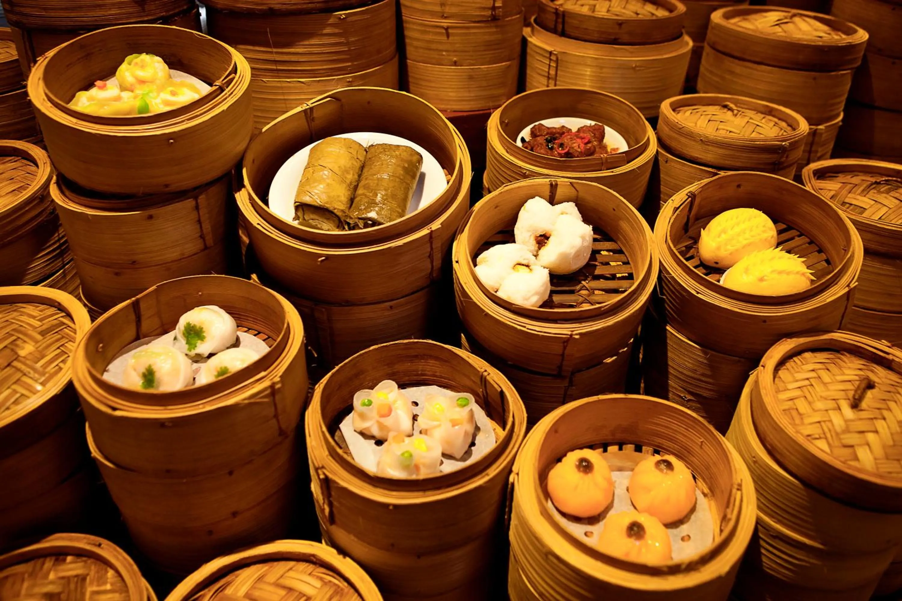 Restaurant/places to eat in Redtop Hotel & Convention Center