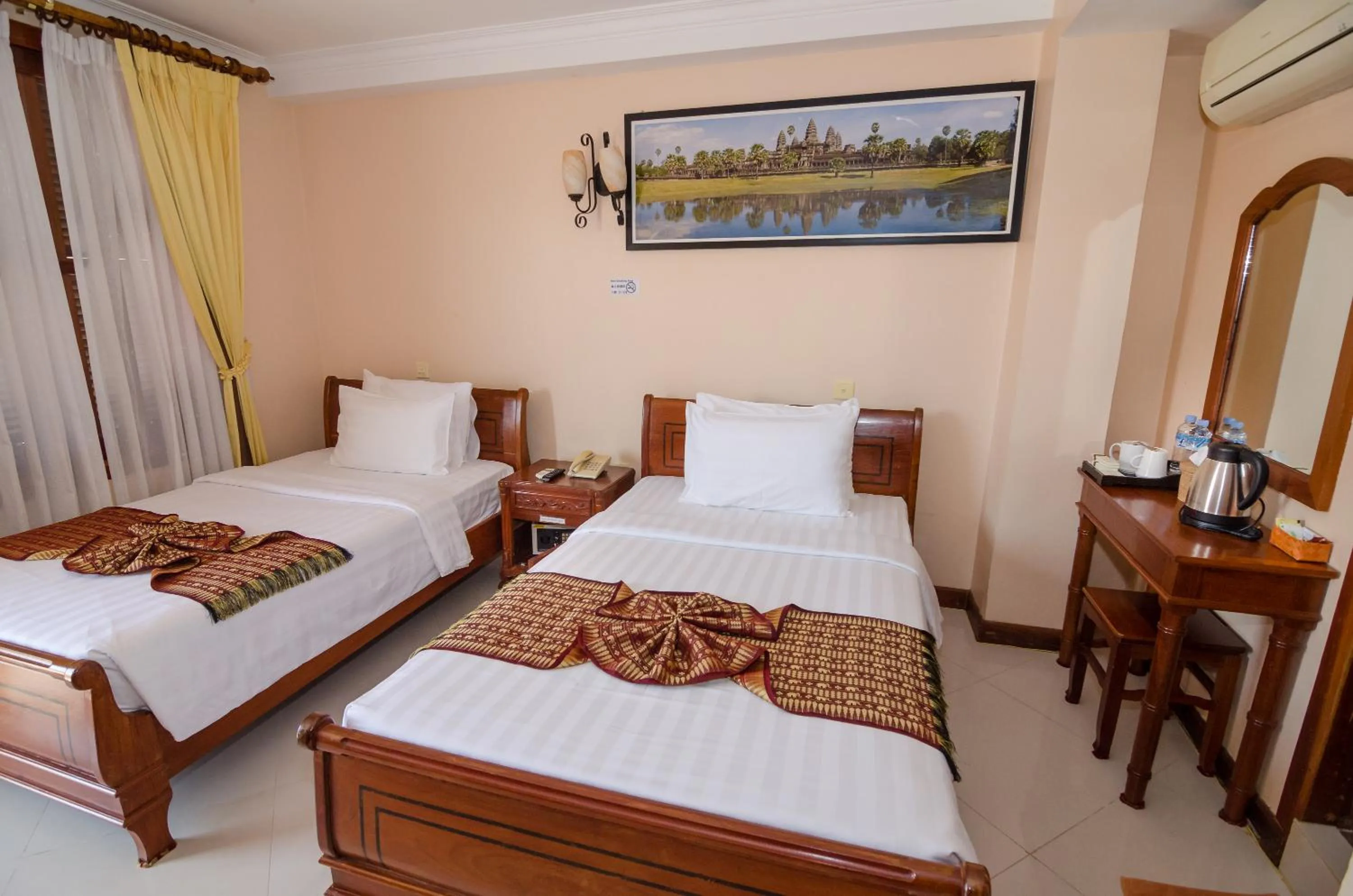 Bedroom, Bed in Neth Socheata Hotel