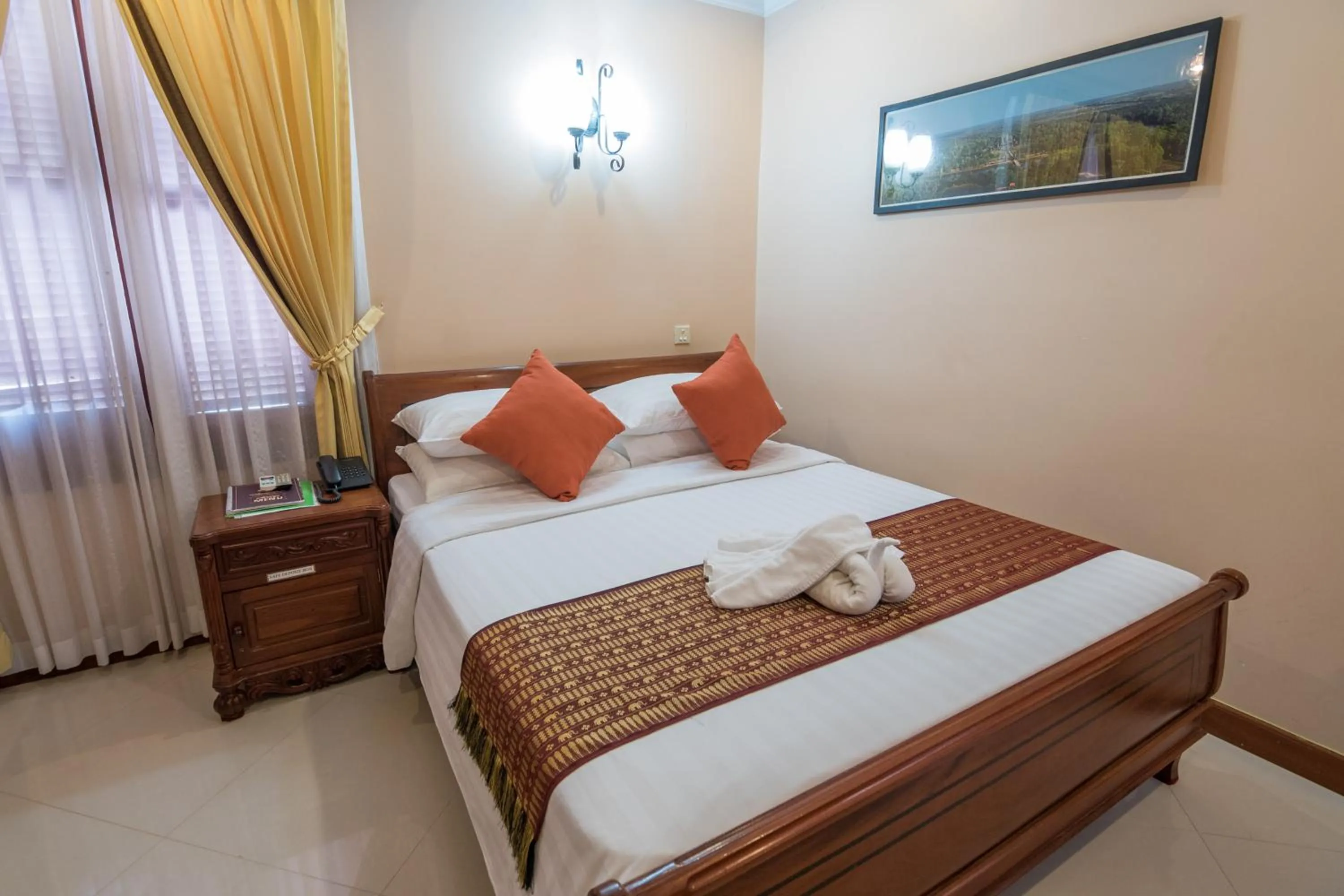 Bedroom, Bed in Neth Socheata Hotel