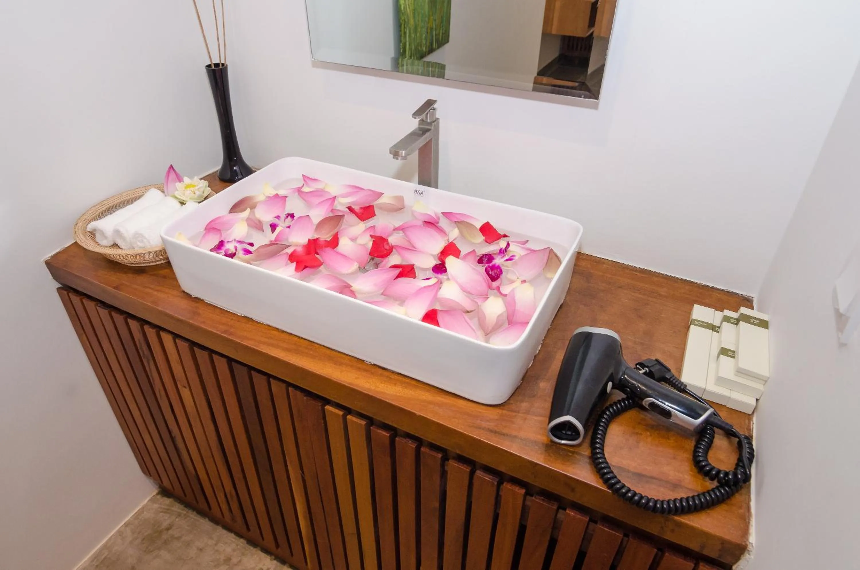 Bathroom in Neth Socheata Hotel