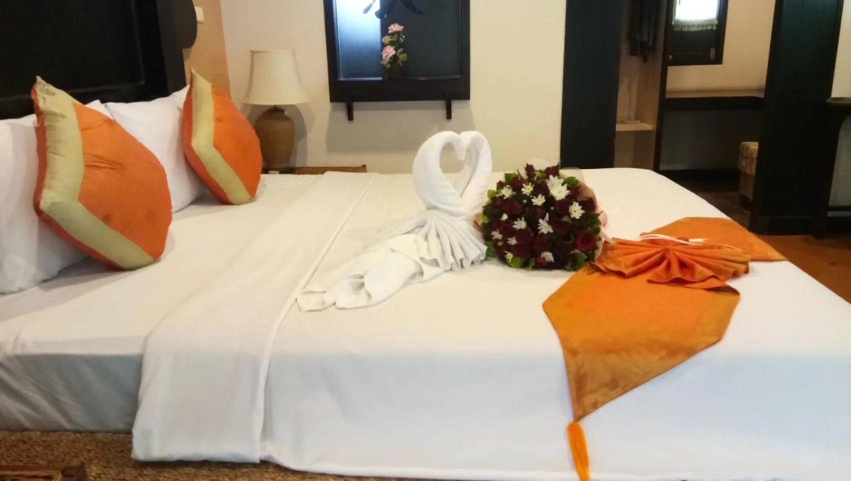 Bedroom, Bed in Golden Pine Beach Resort