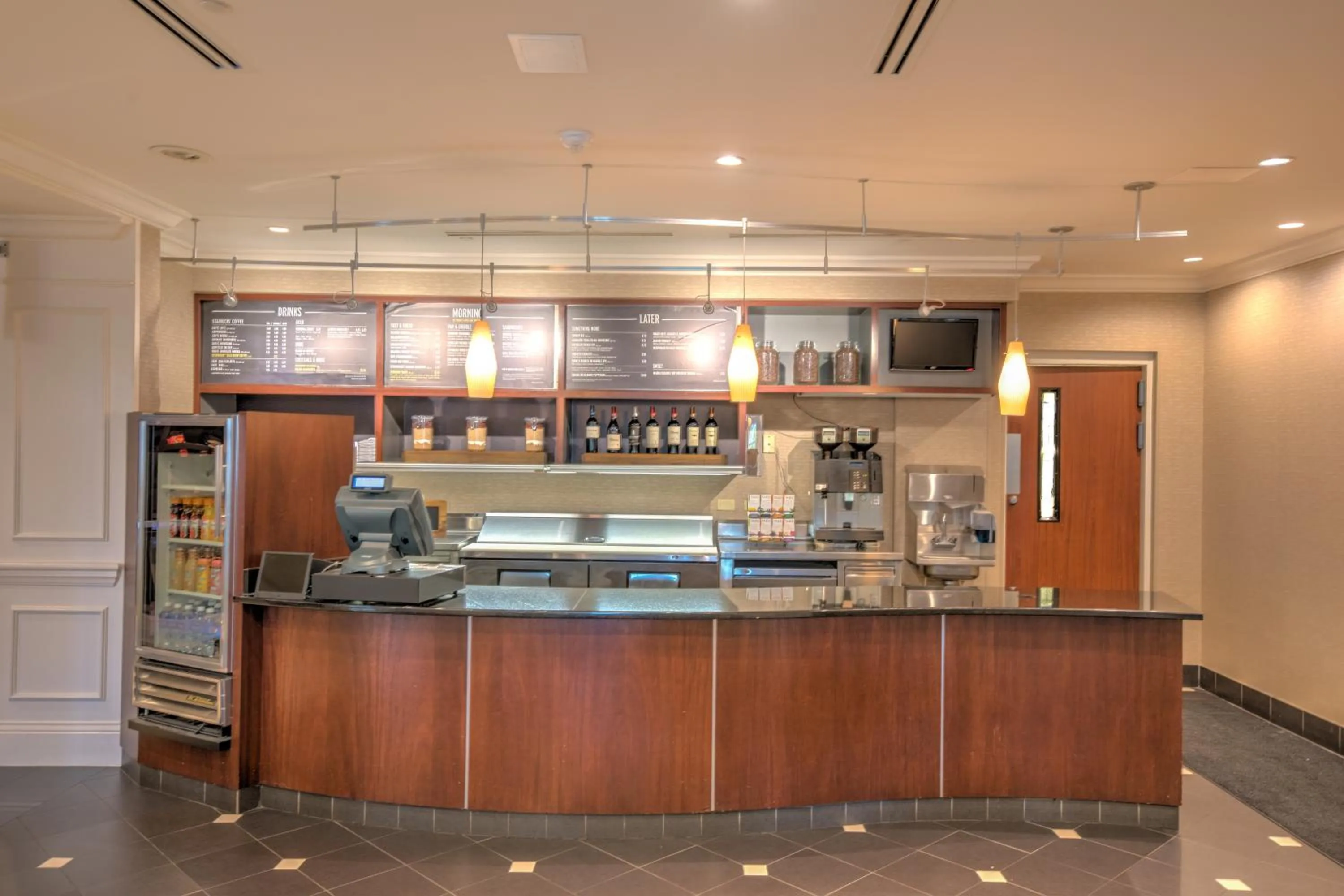 Breakfast in Courtyard Chapel Hill