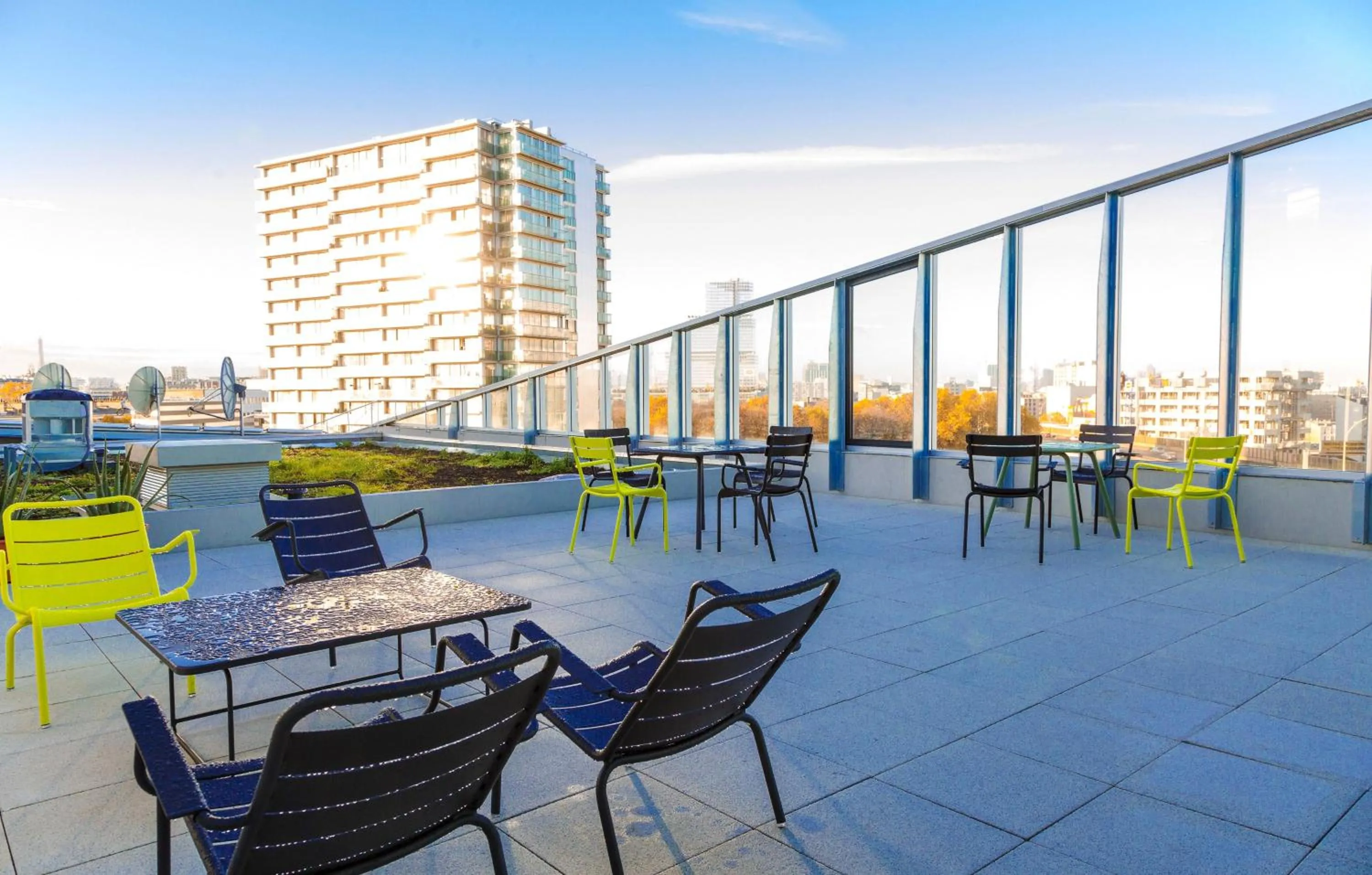 Balcony/Terrace in Appart Hotel Odalys City Paris XVII